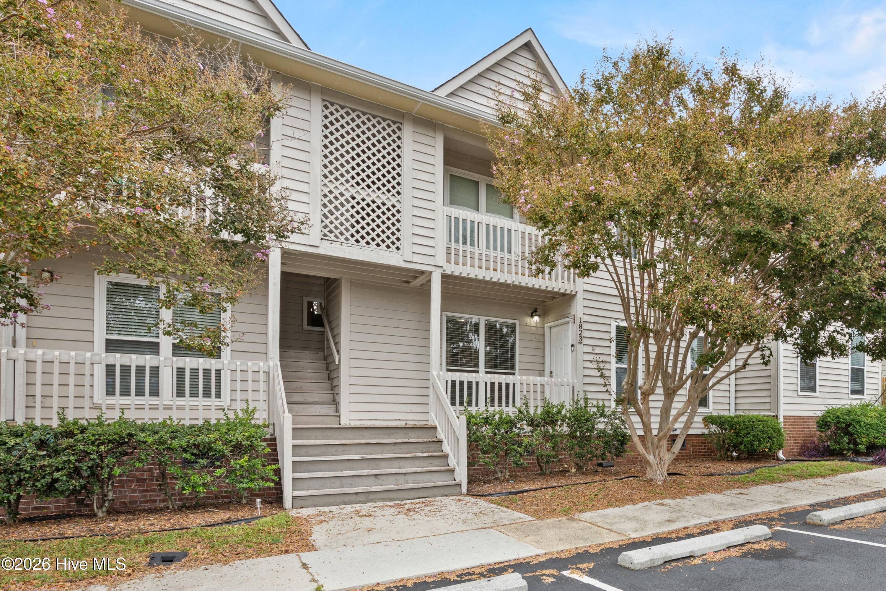 1823 Savannah Court B3 Property Photo 1