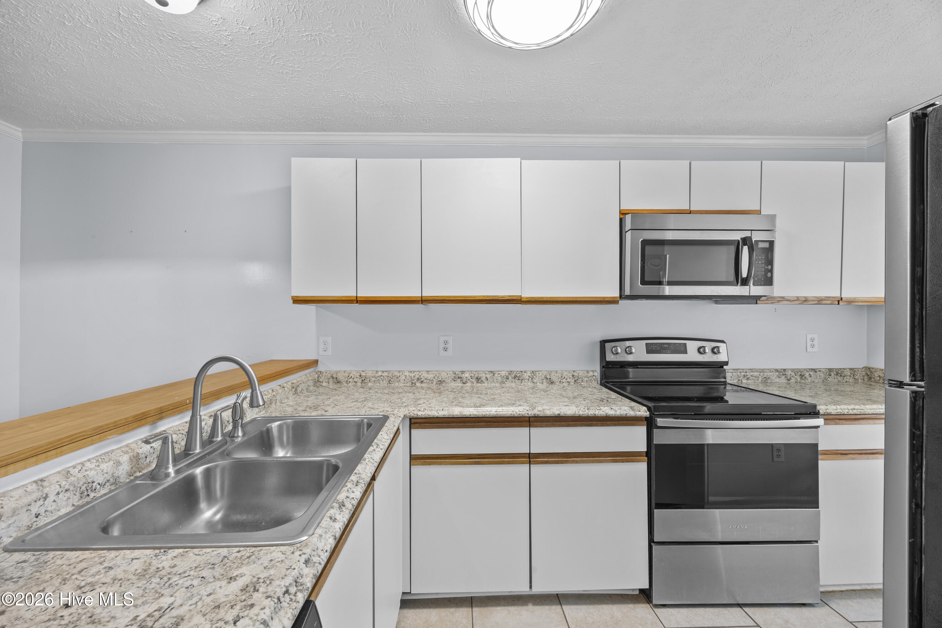 1823 Savannah Court B3 Property Photo 8