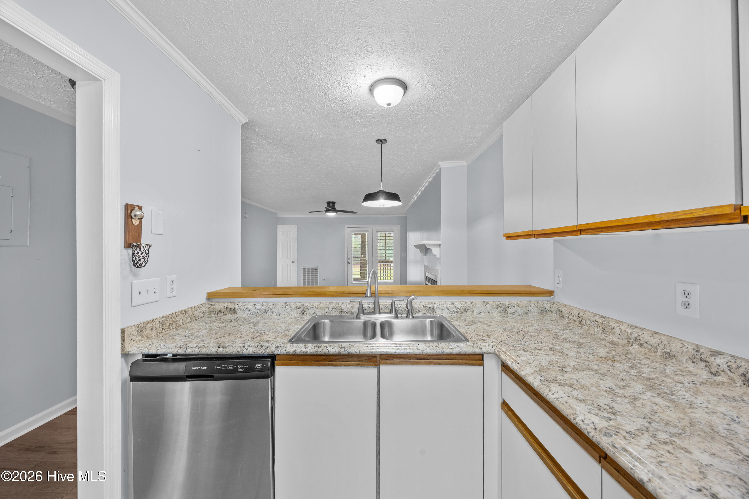 1823 Savannah Court B3 Property Photo 10