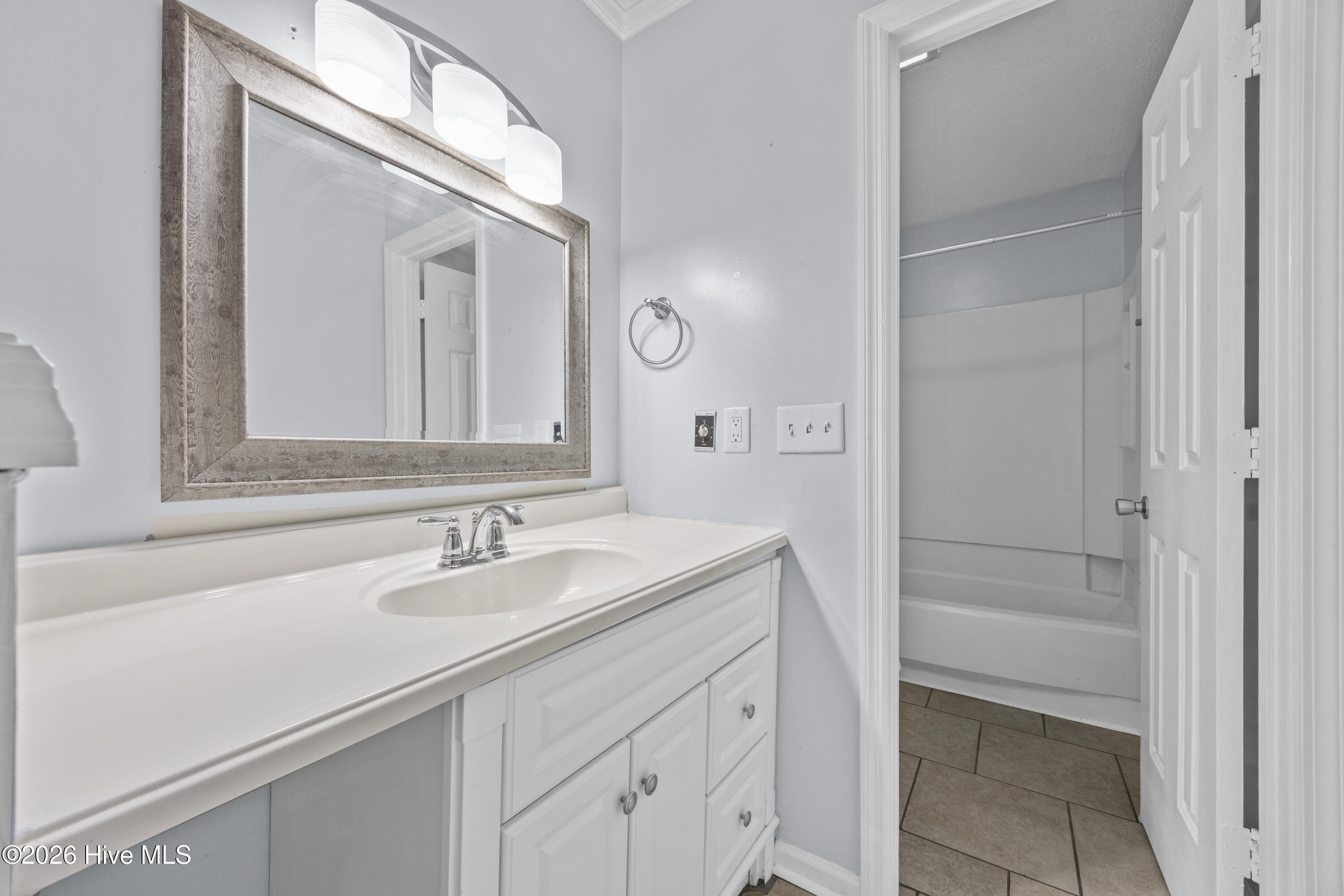 1823 Savannah Court B3 Property Photo 21