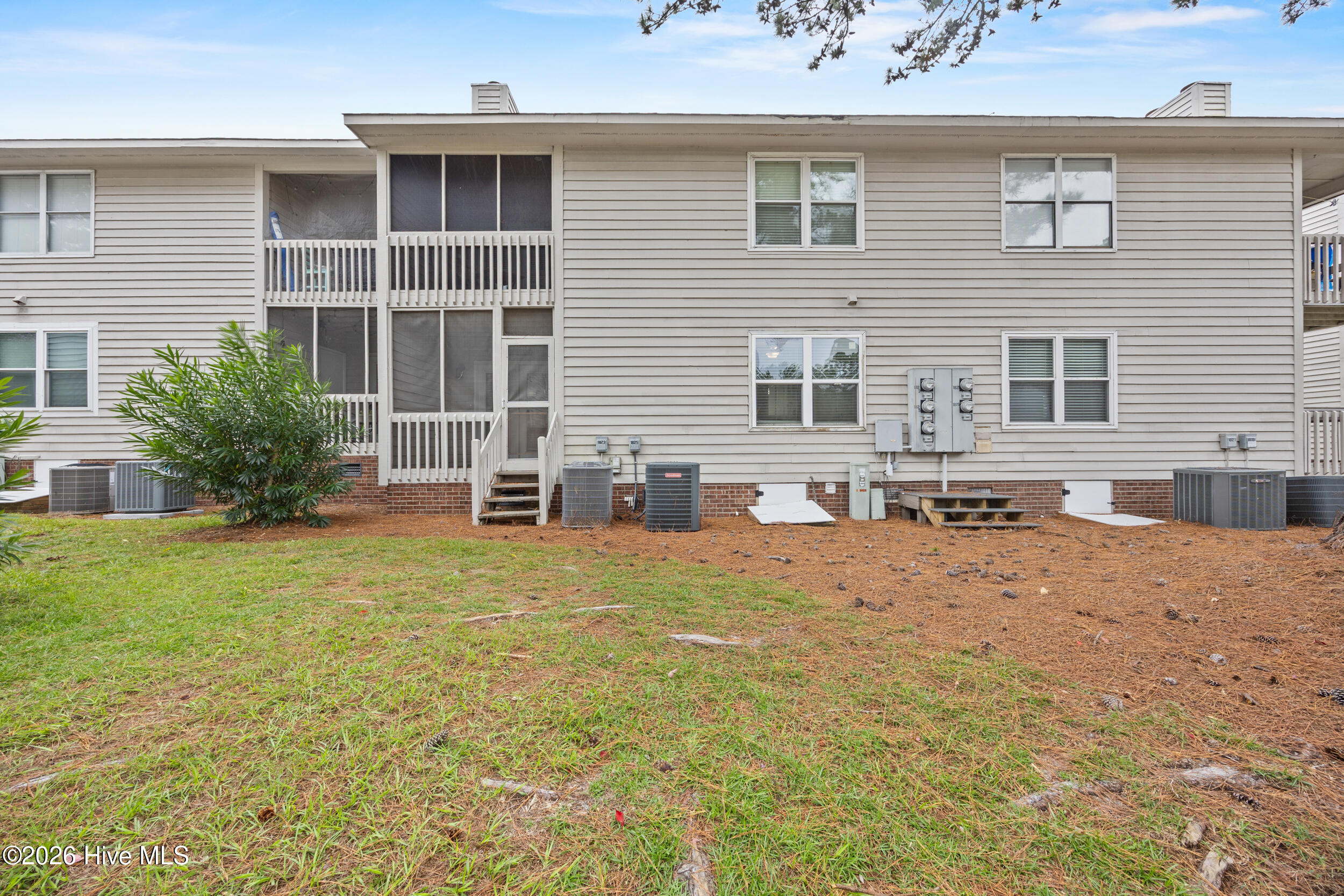 1823 Savannah Court B3 Property Photo 34