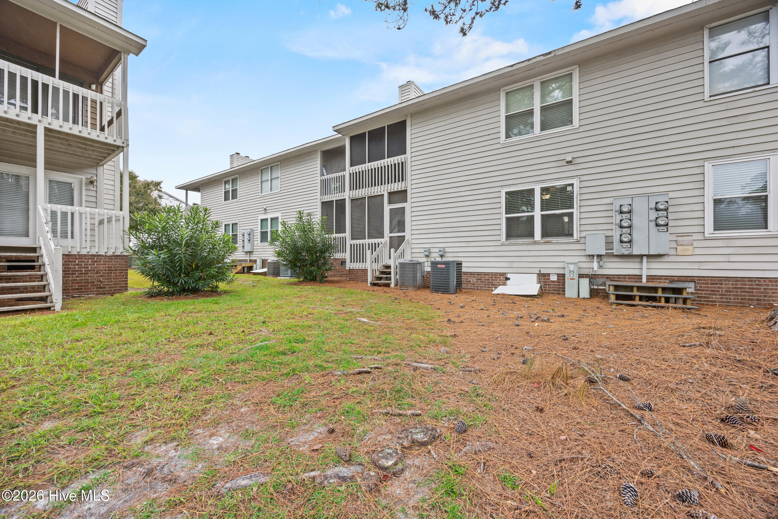 1823 Savannah Court B3 Property Photo 35