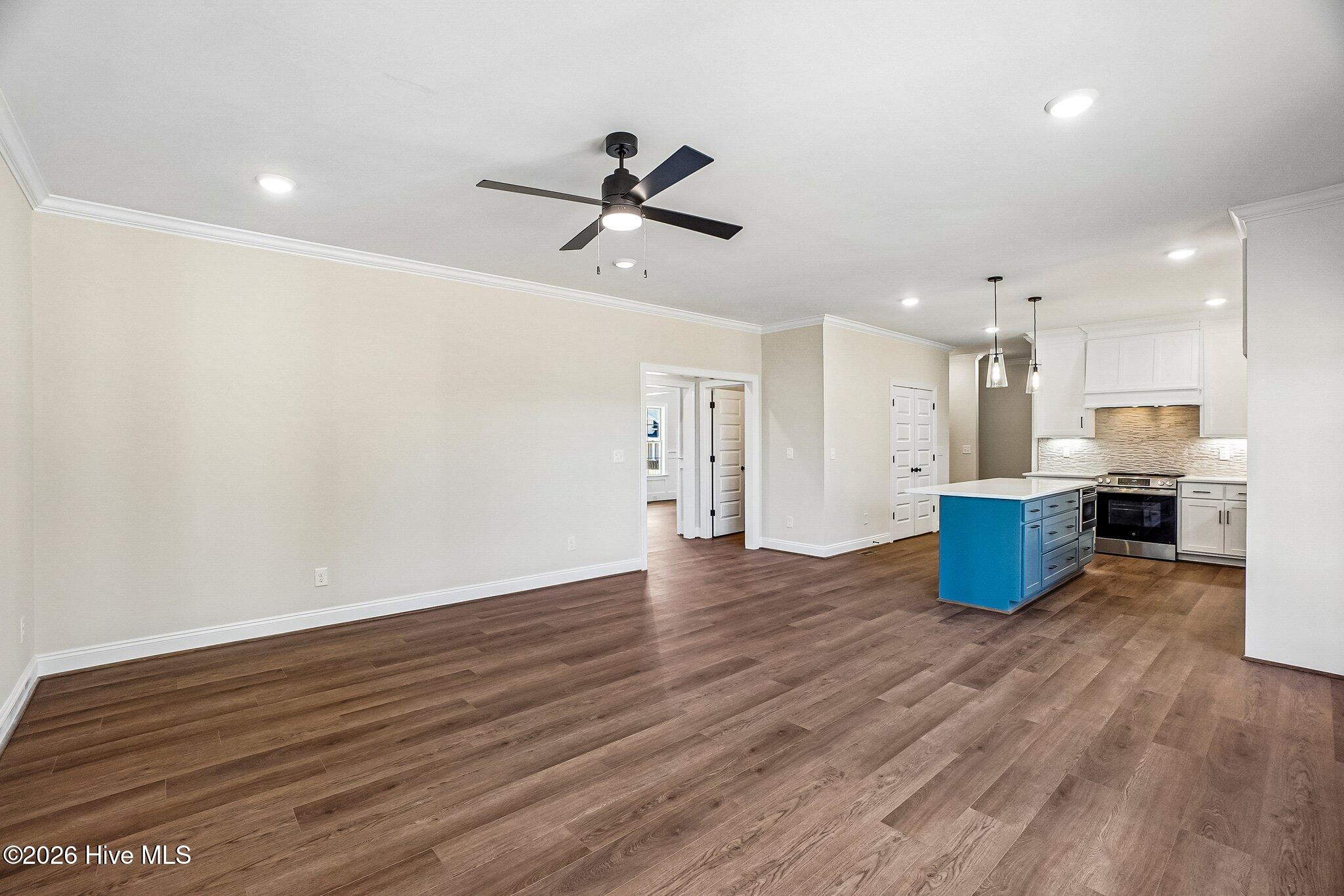 7348 Huckleberry Drive Property Photo 10
