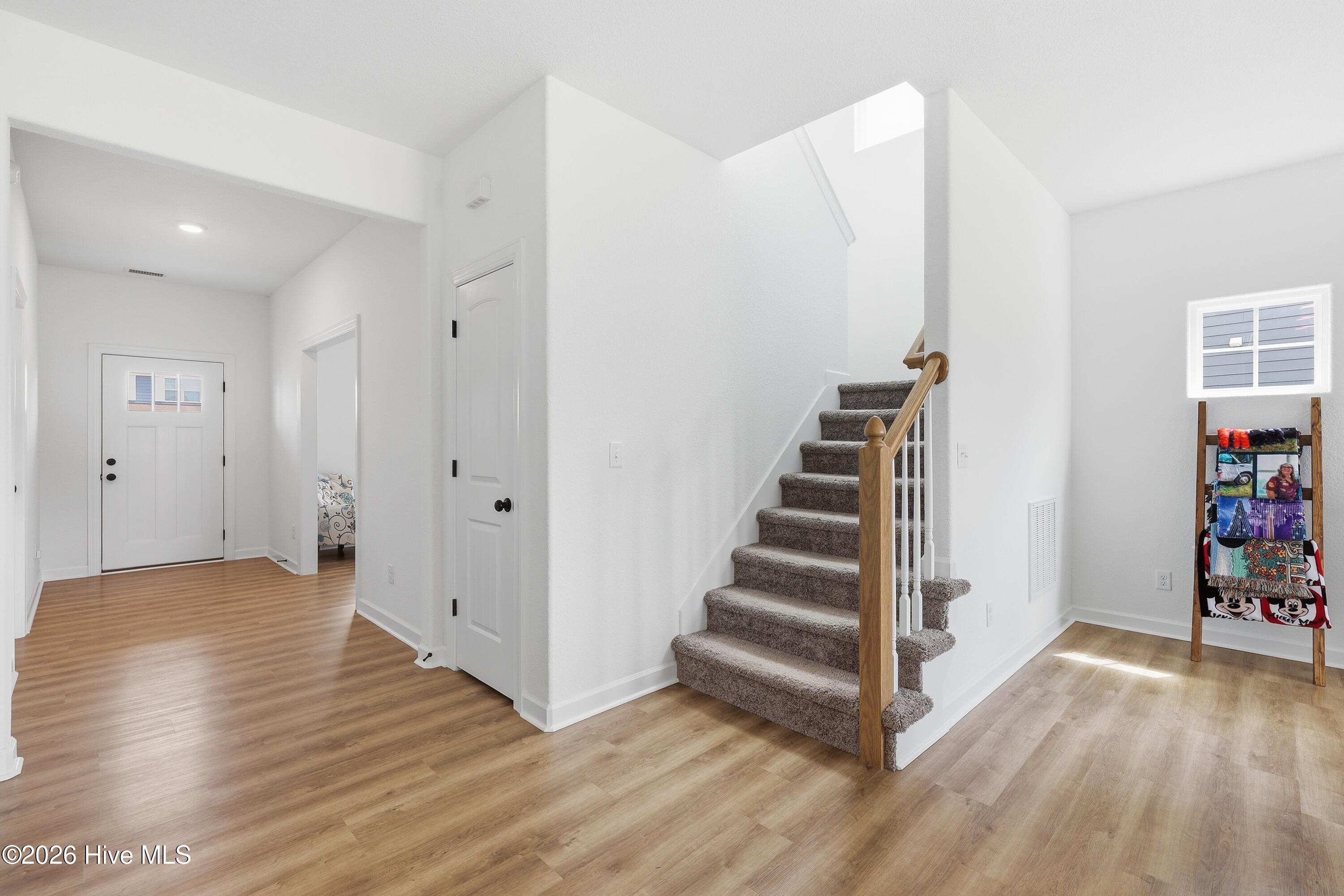 306 Ryker Road E Property Photo 8