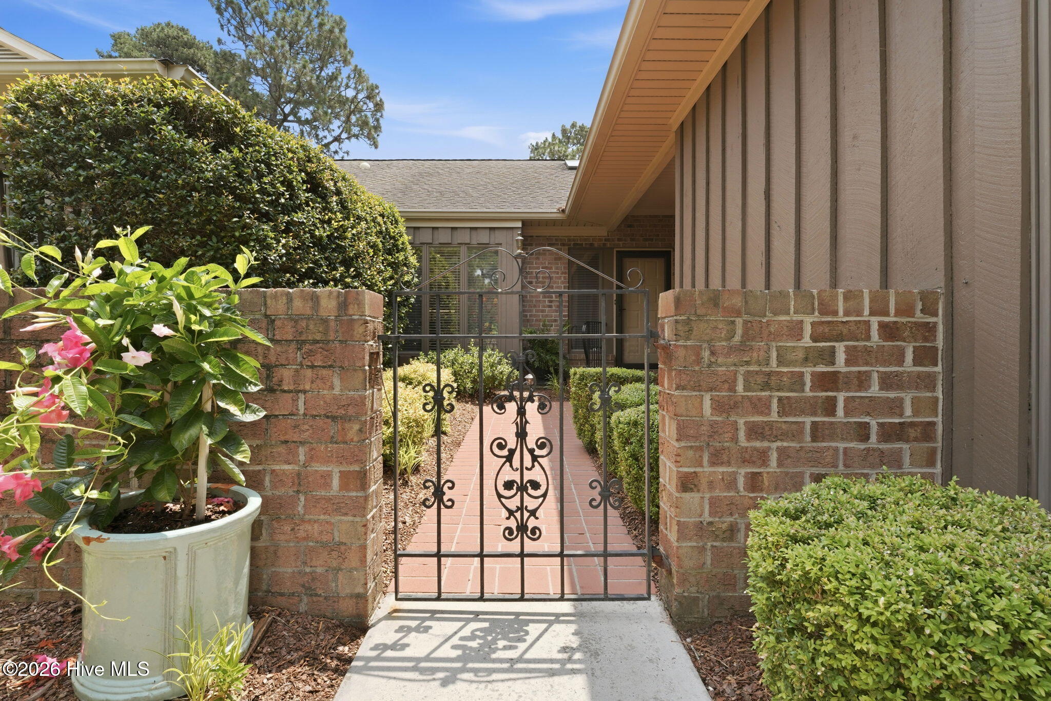 160 Fairway Drive Property Photo 5