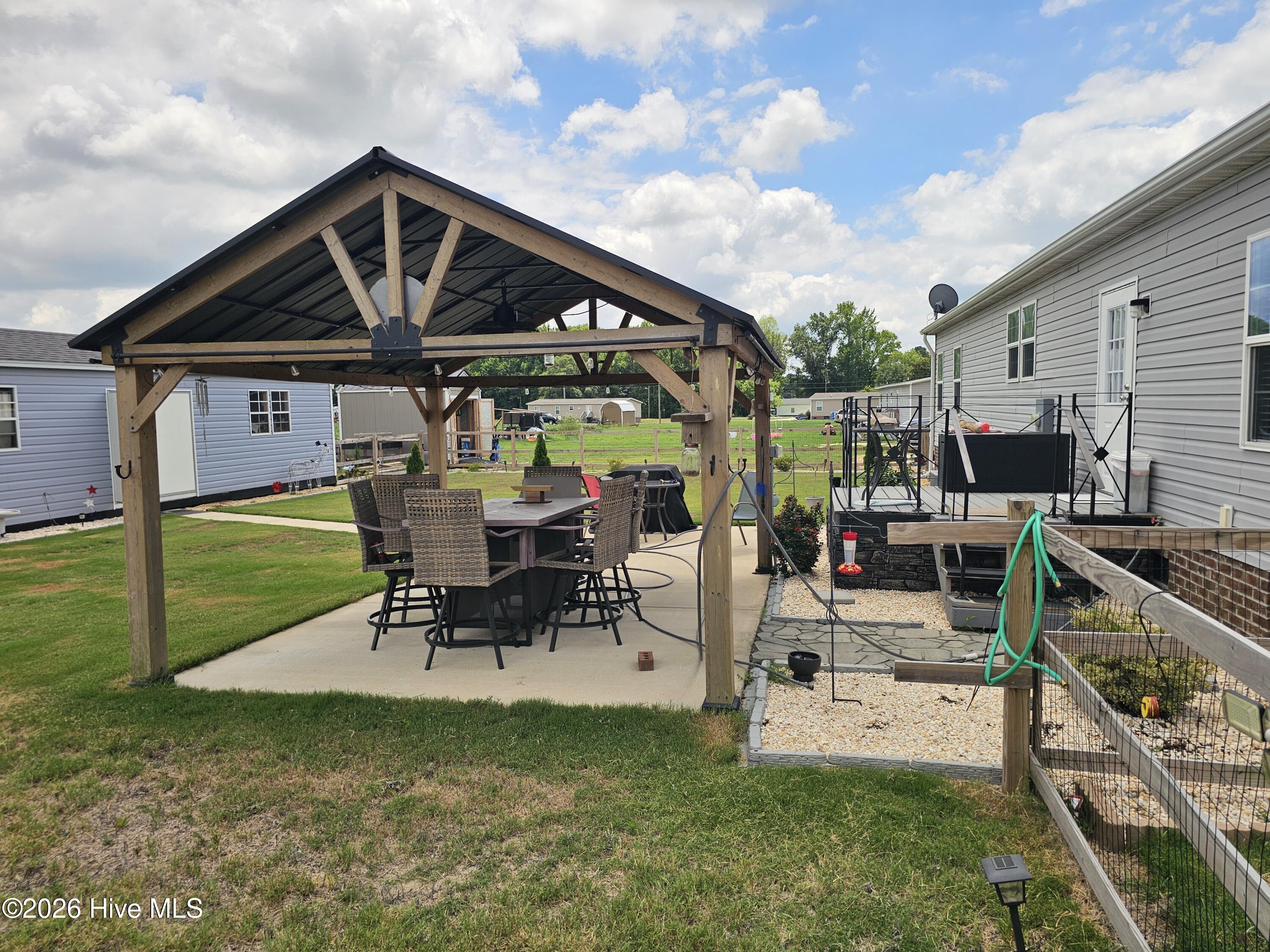 2866 Basstown Road Property Photo 3