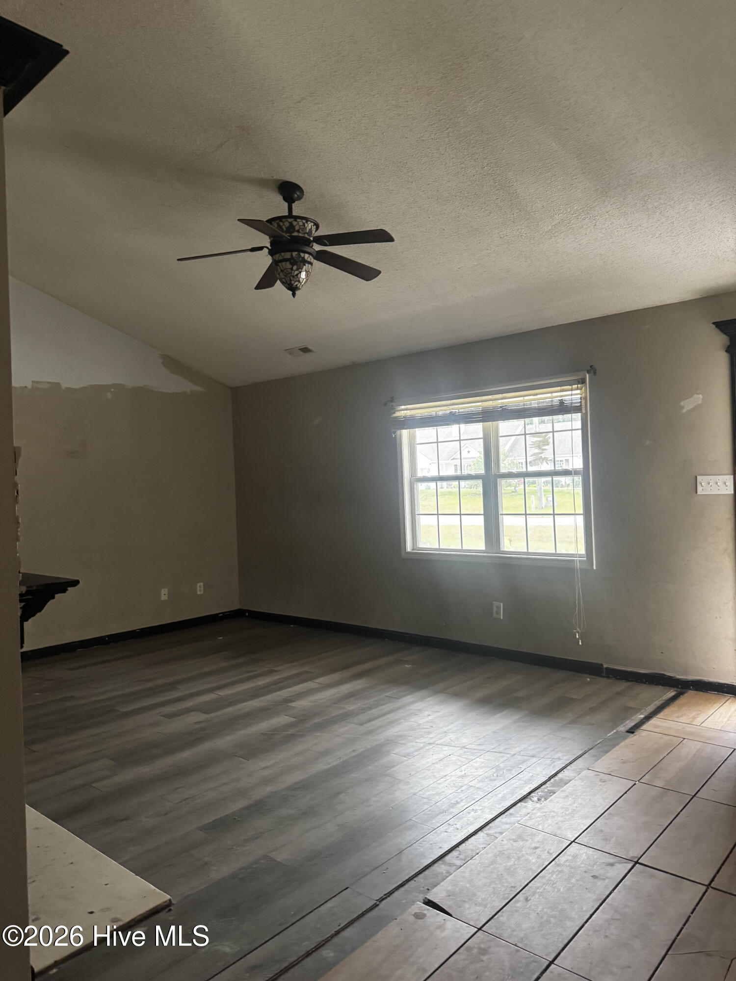 111 Quail Creek Drive Property Photo 3