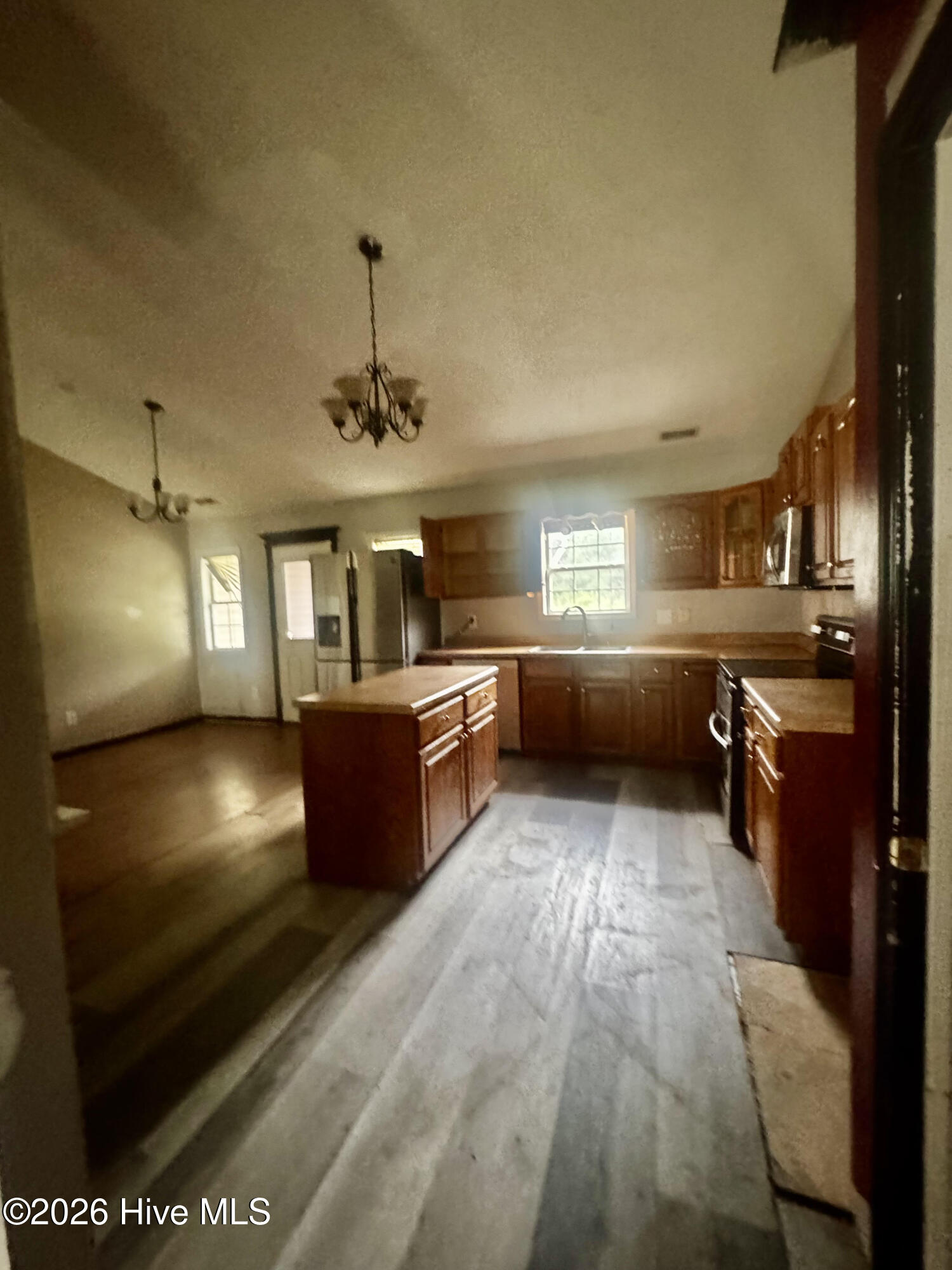 111 Quail Creek Drive Property Photo 8