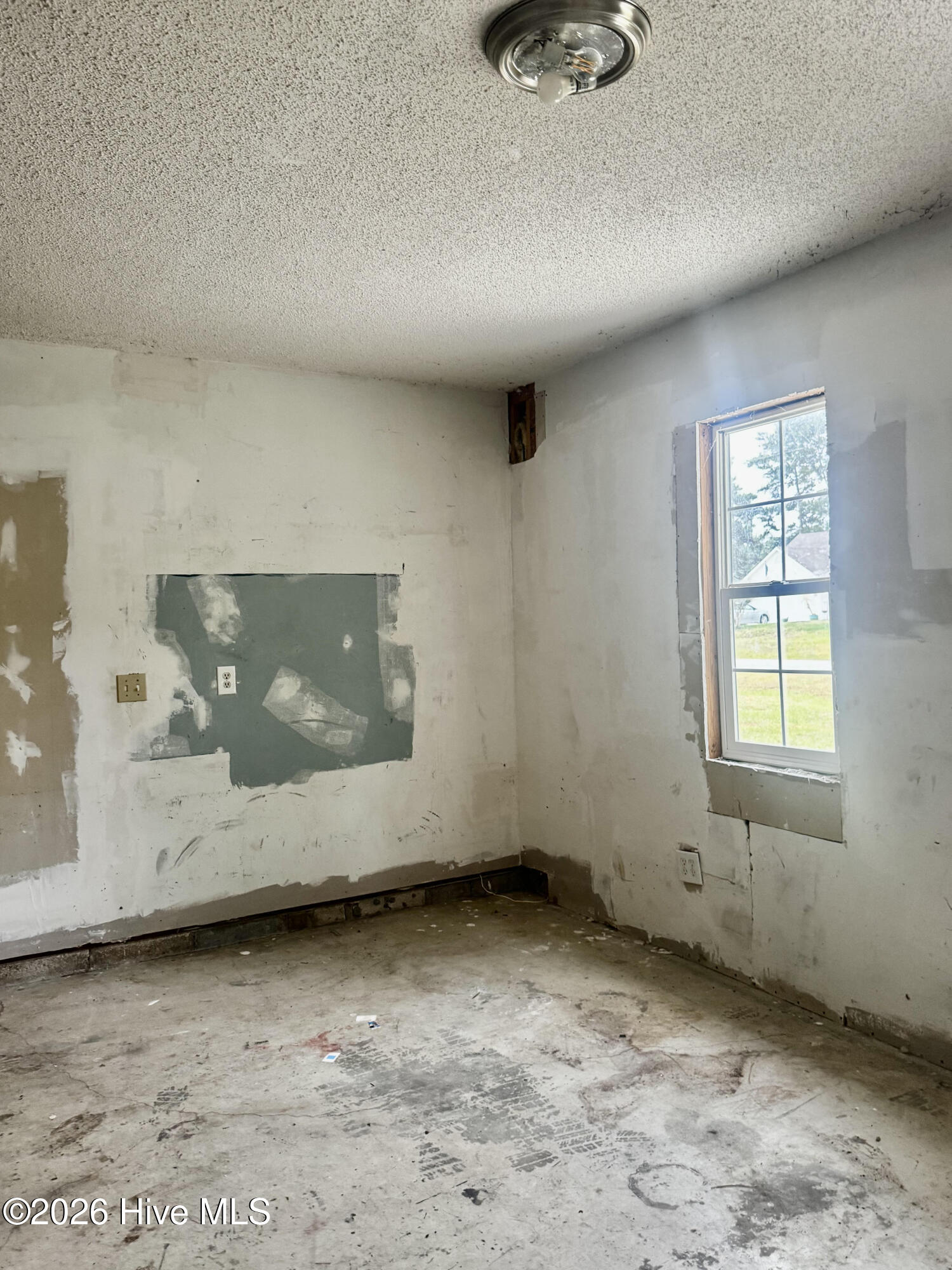 111 Quail Creek Drive Property Photo 22