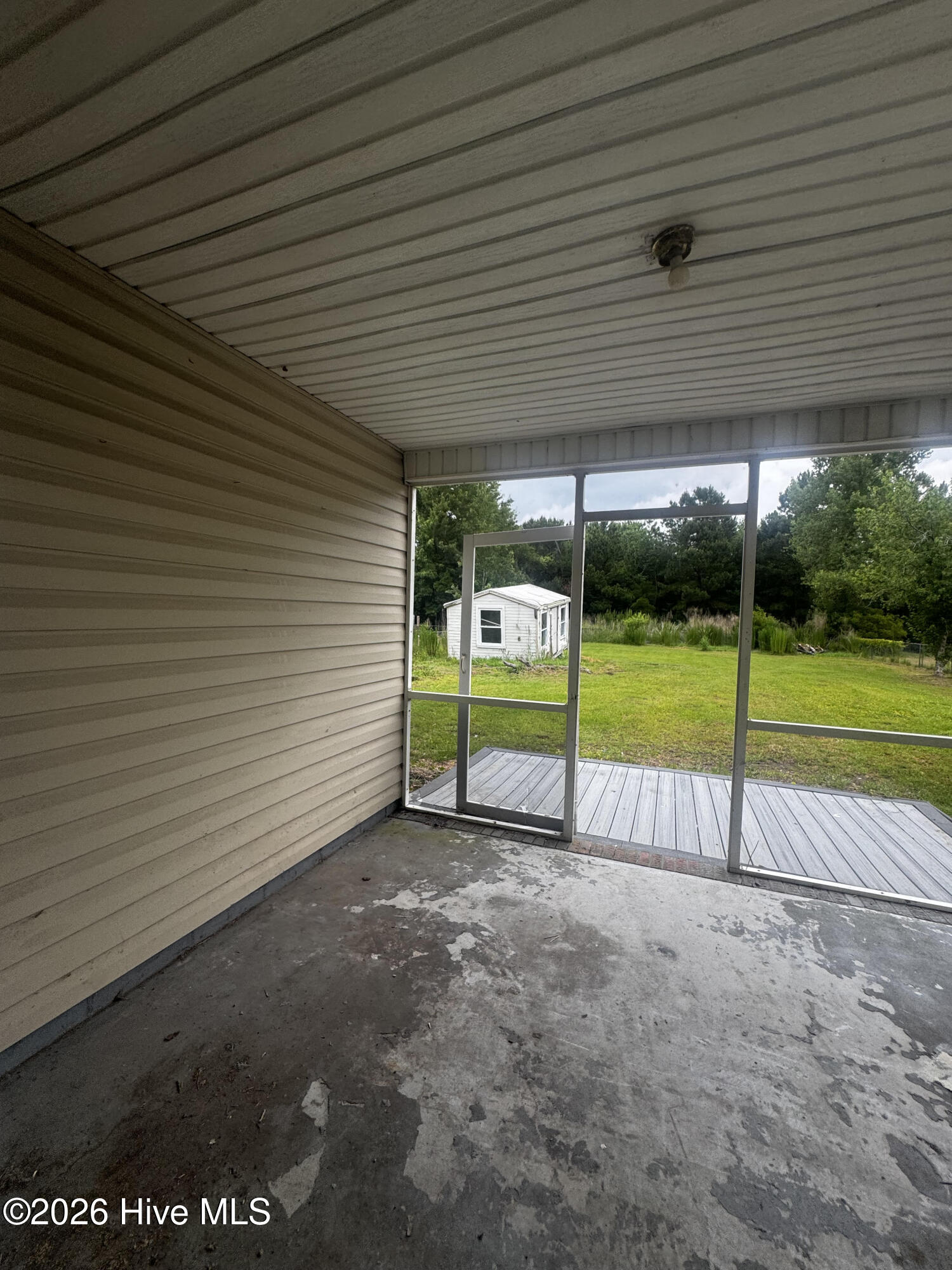111 Quail Creek Drive Property Photo 23