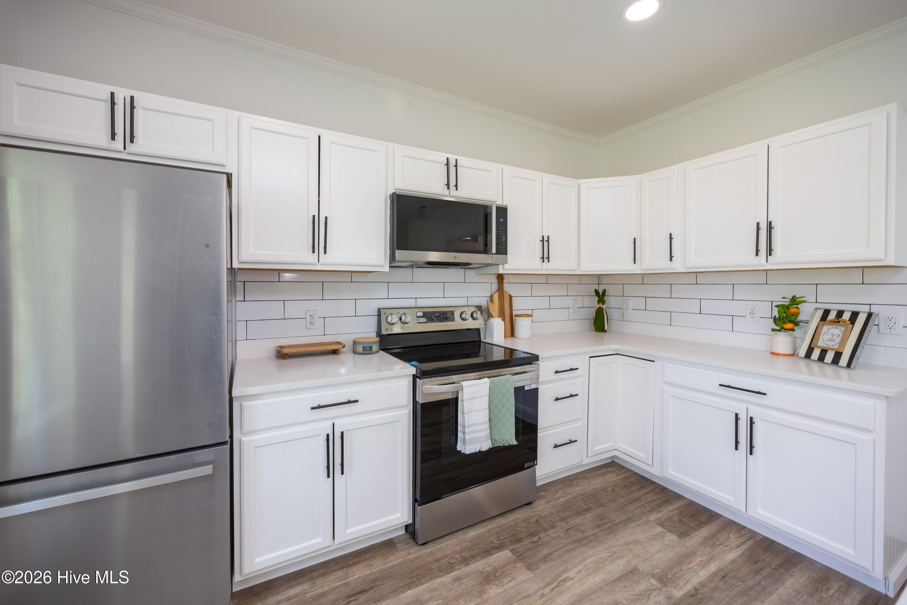 309 Stetson Street Property Photo 6