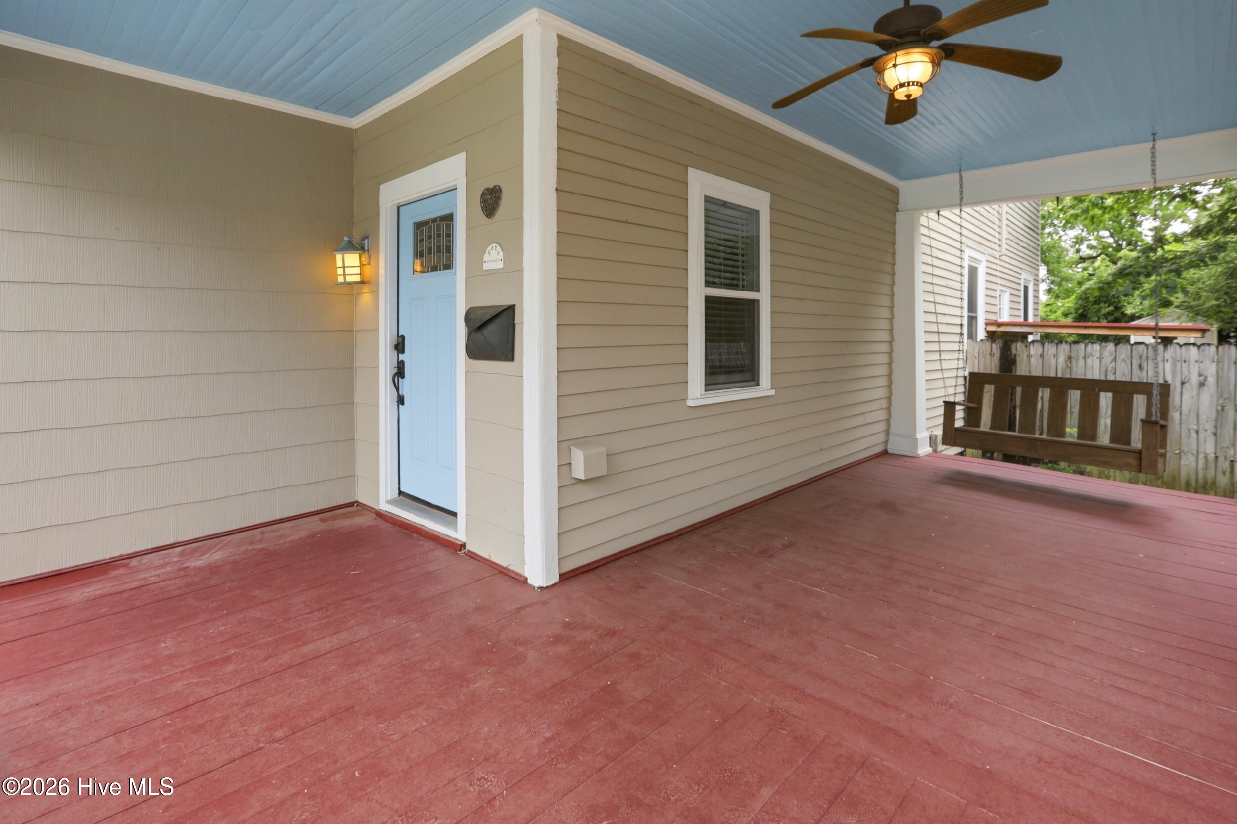 307 Avenue B Property Photo 2