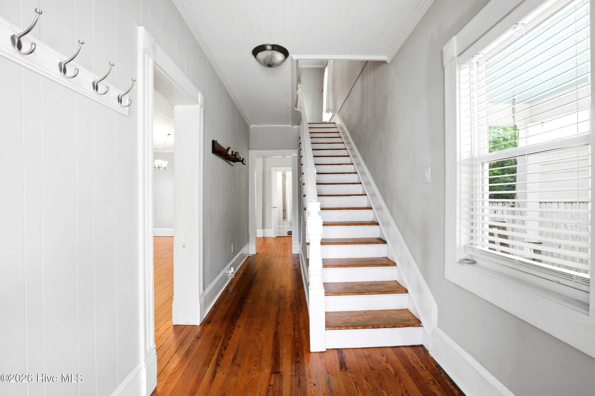 307 Avenue B Property Photo 5