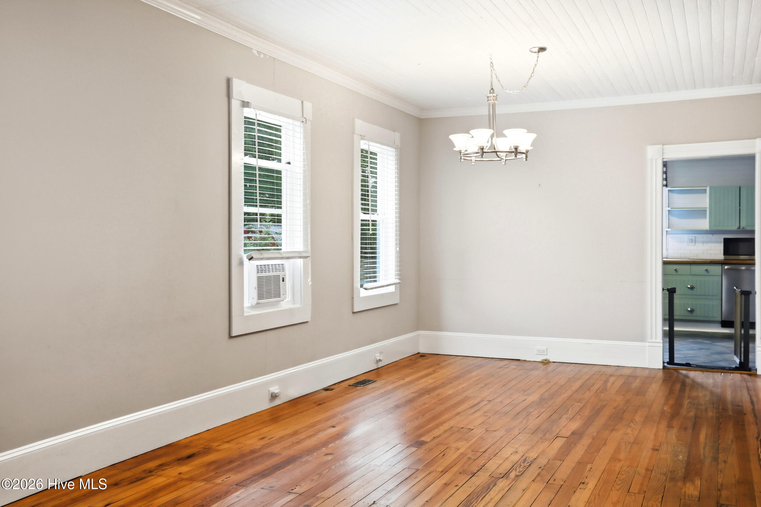 307 Avenue B Property Photo 6