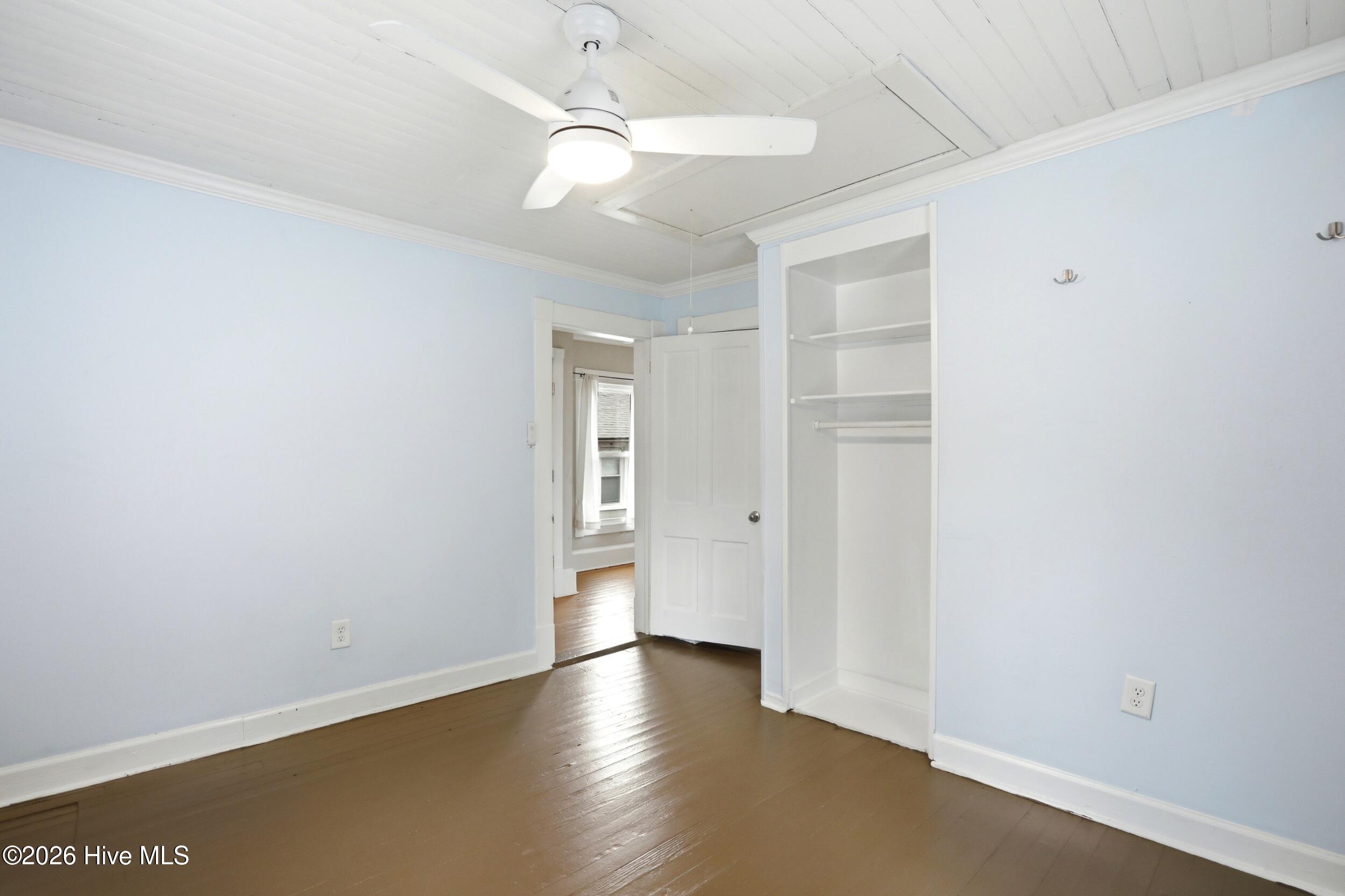 307 Avenue B Property Photo 28