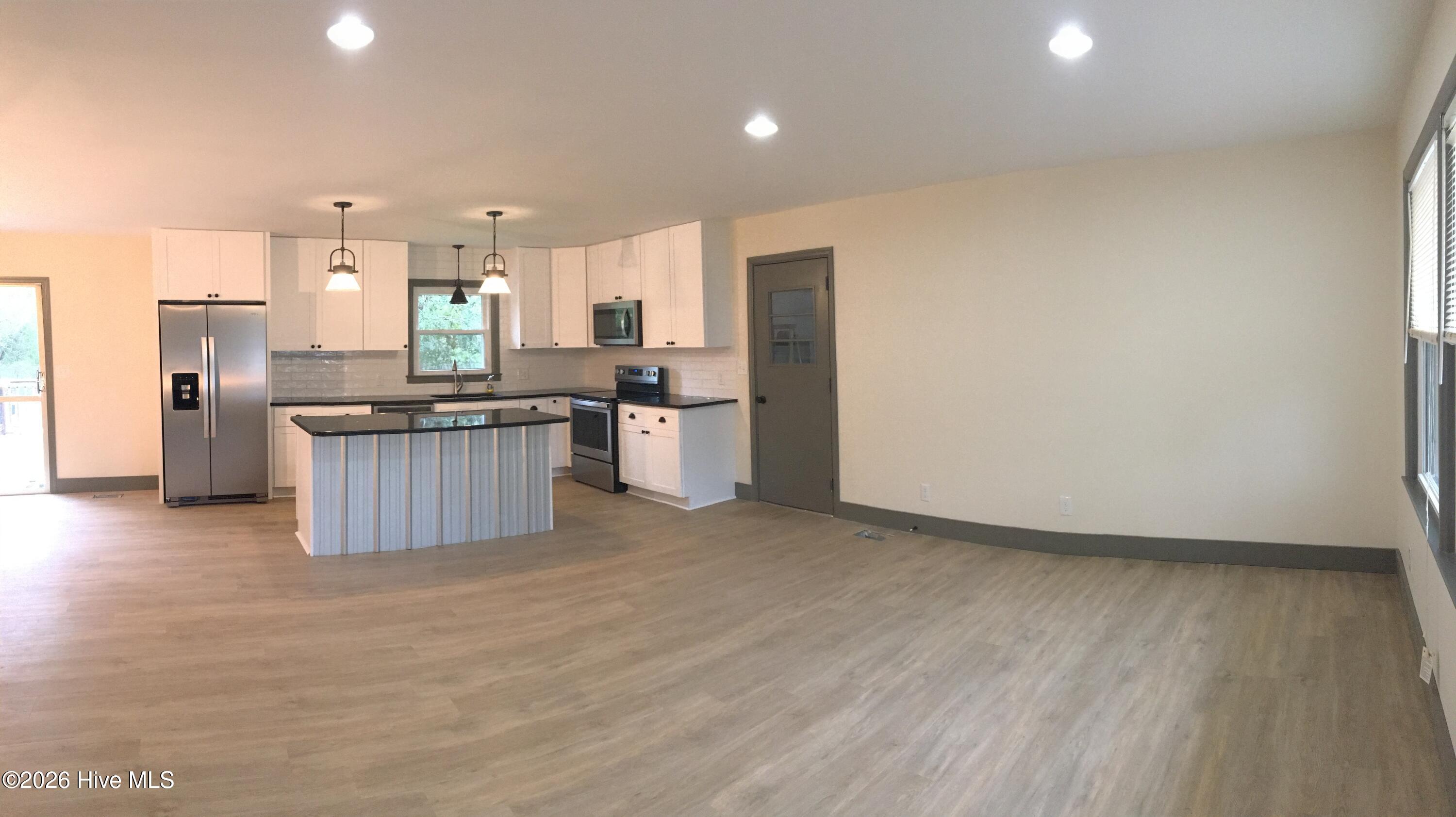 549 Mohican Trail Property Photo 4