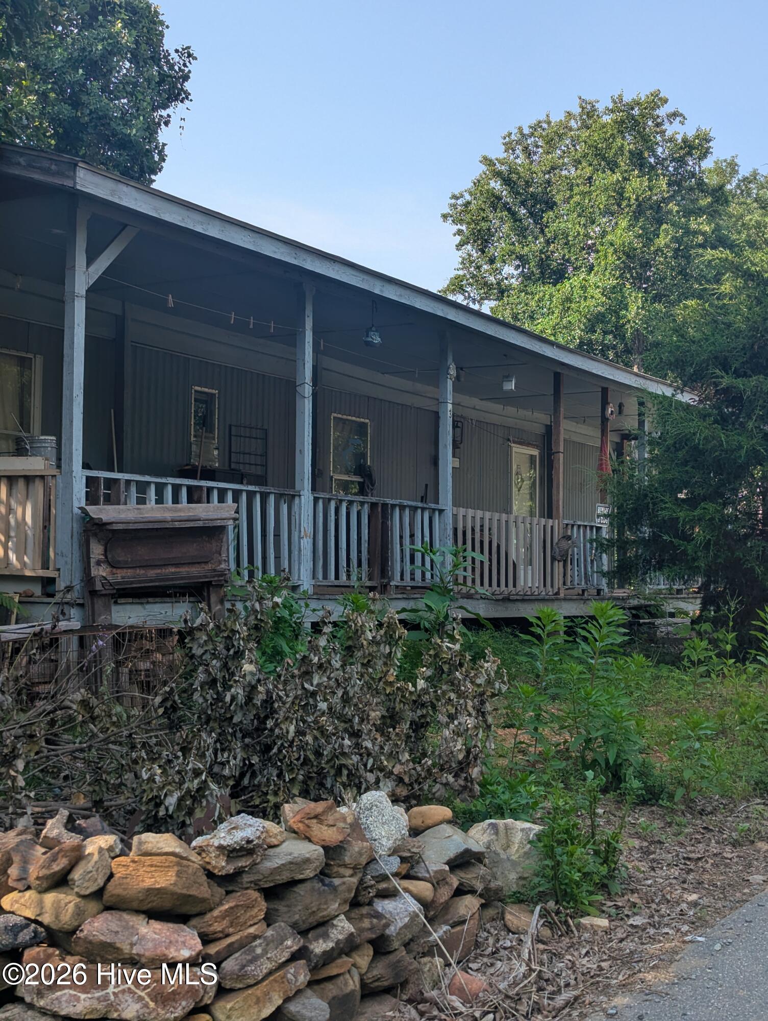 93 Sunrise Street Property Photo 2