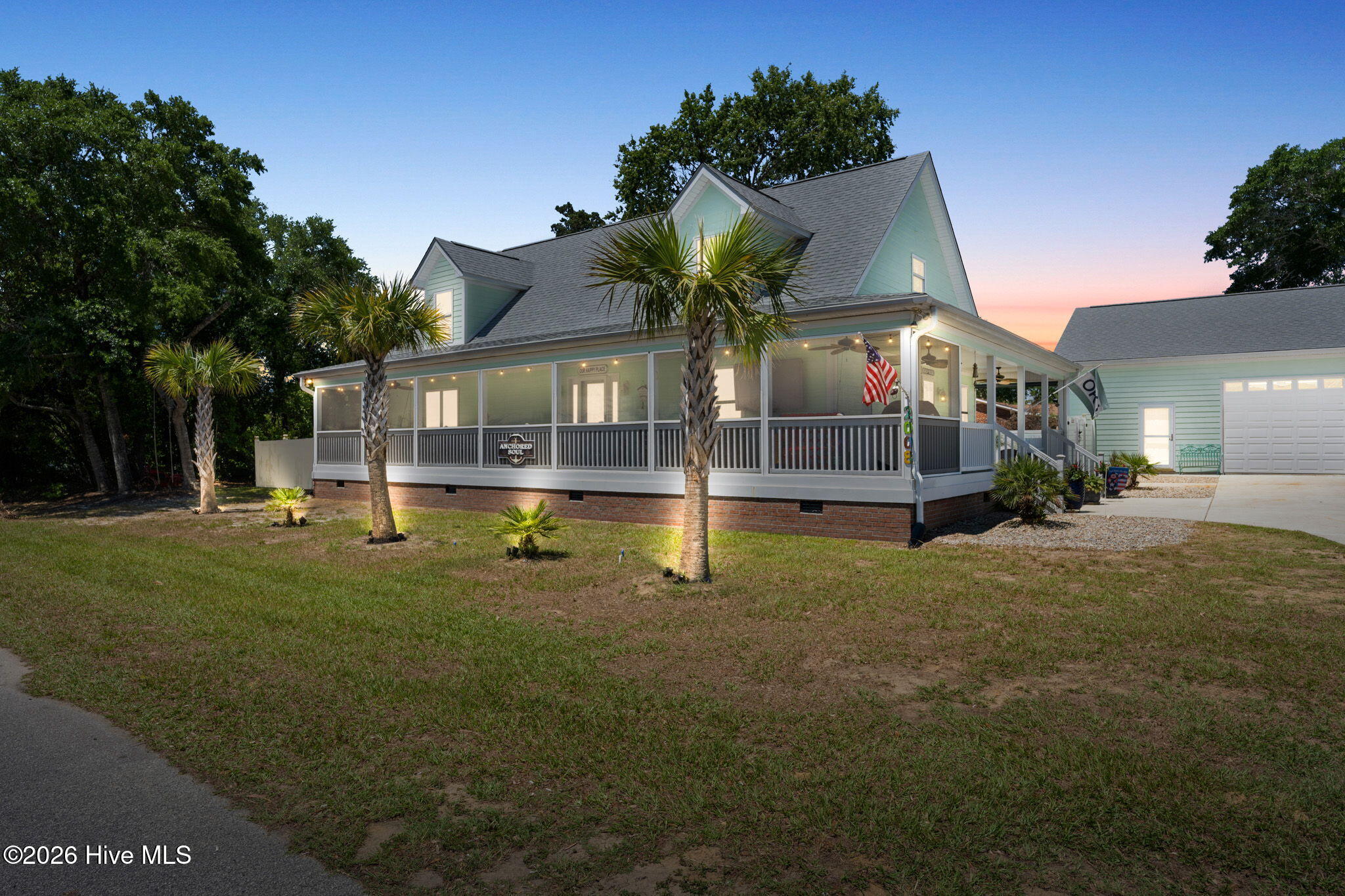 2008 E Oak Island Drive Property Photo 8