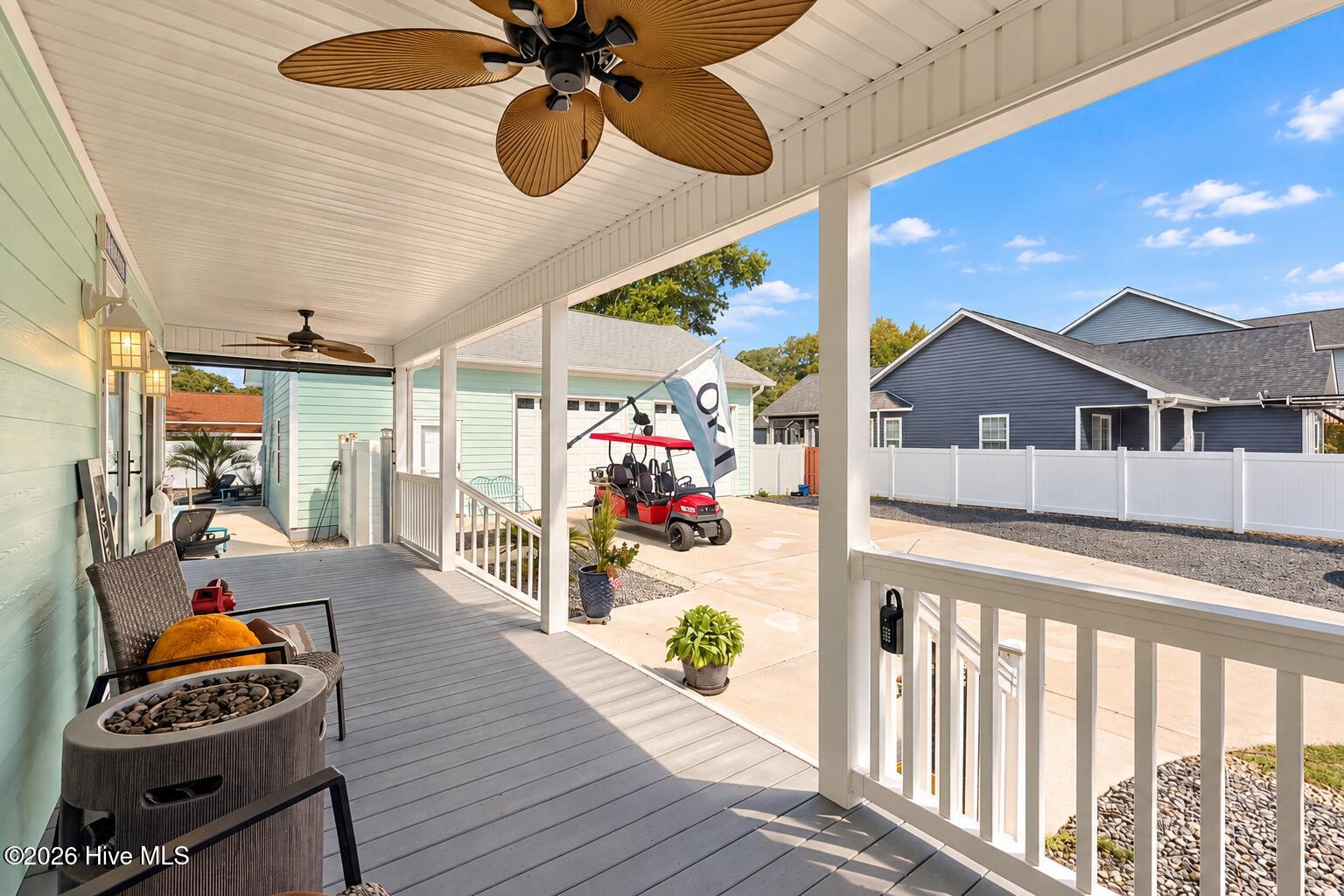 2008 E Oak Island Drive Property Photo 10