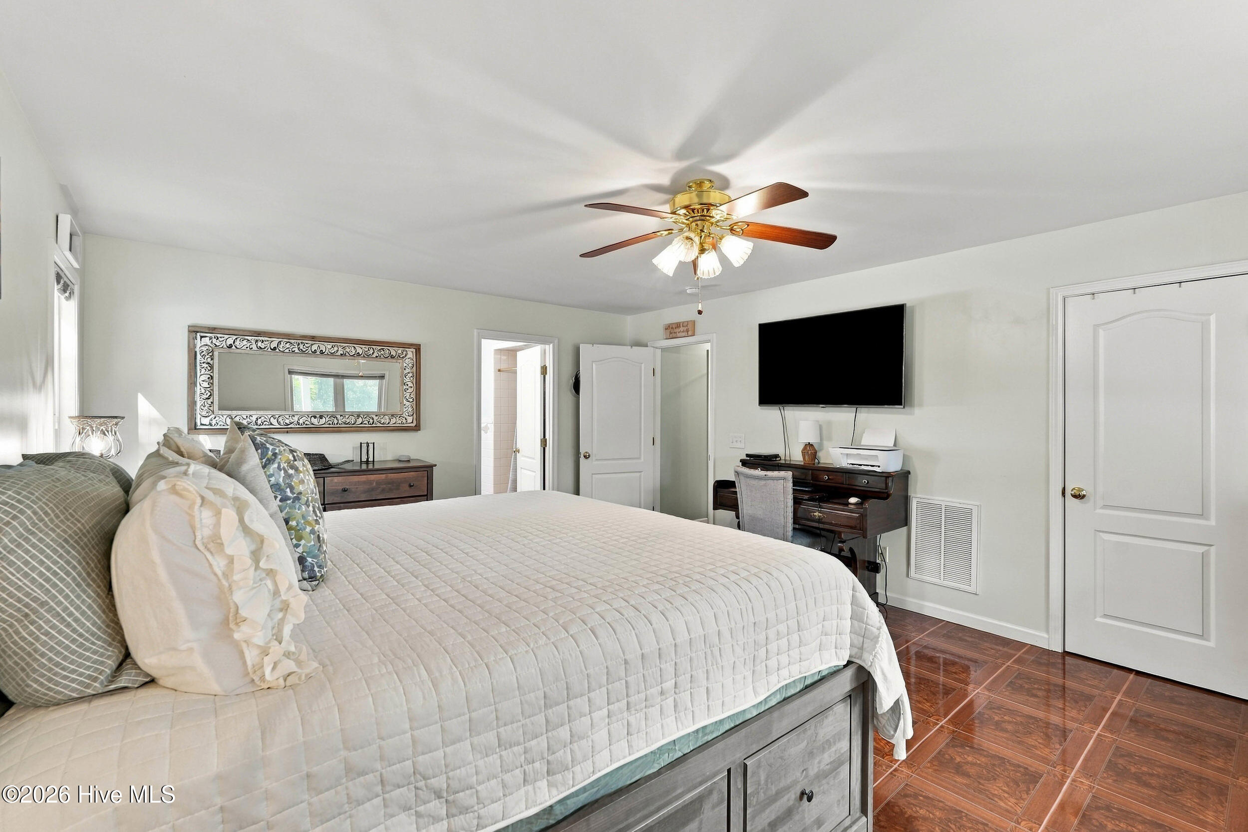 2008 E Oak Island Drive Property Photo 40