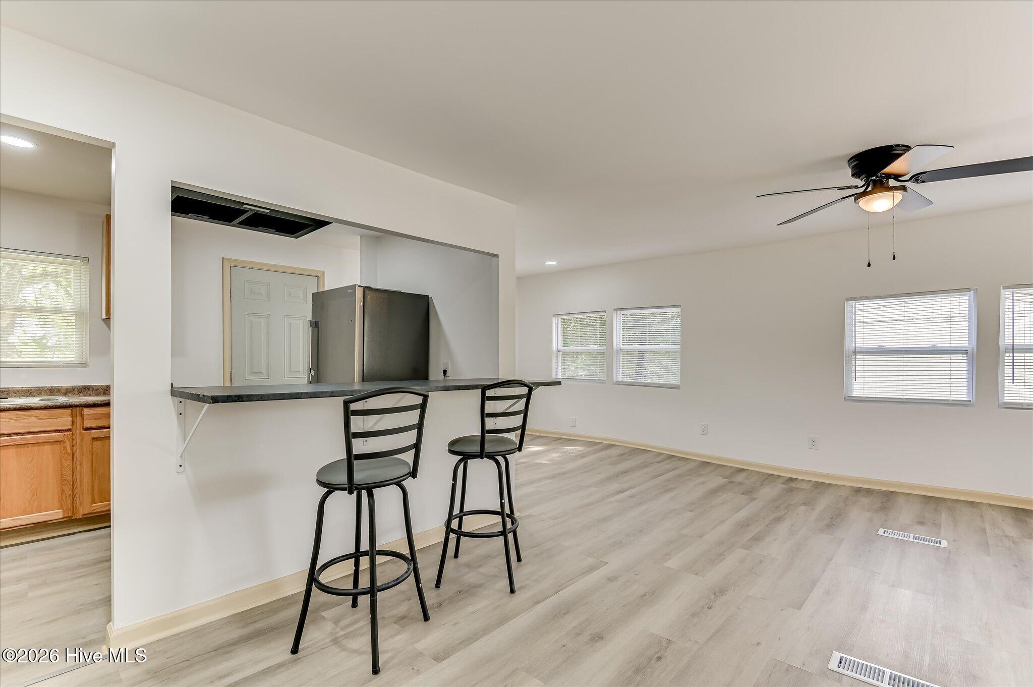 2432 N Carolina Avenue Property Photo 6
