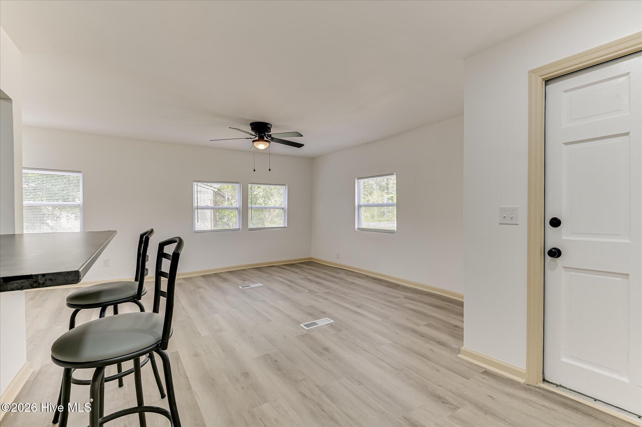2432 N Carolina Avenue Property Photo 7