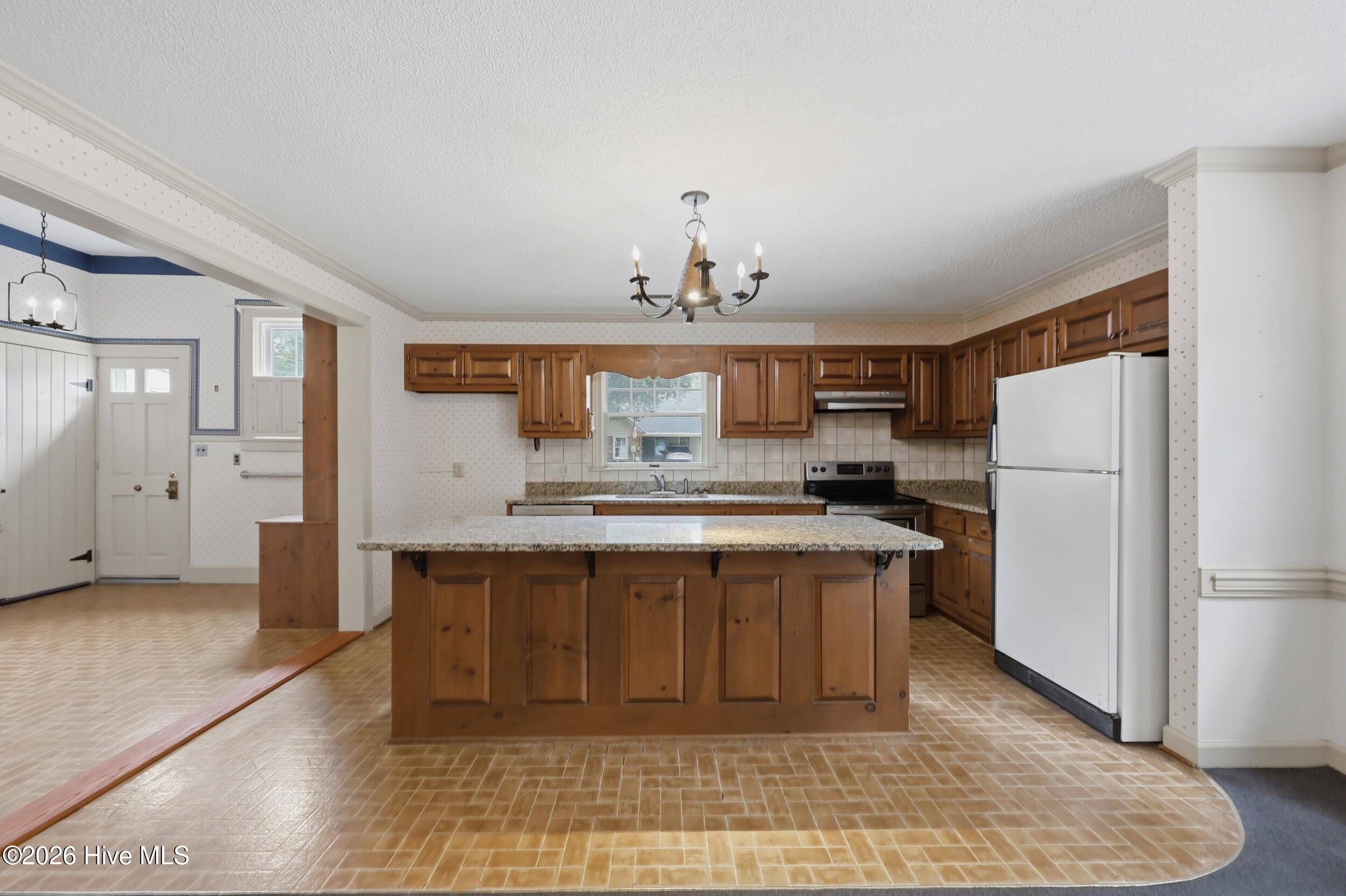 1615 Parkview Drive Property Photo 8