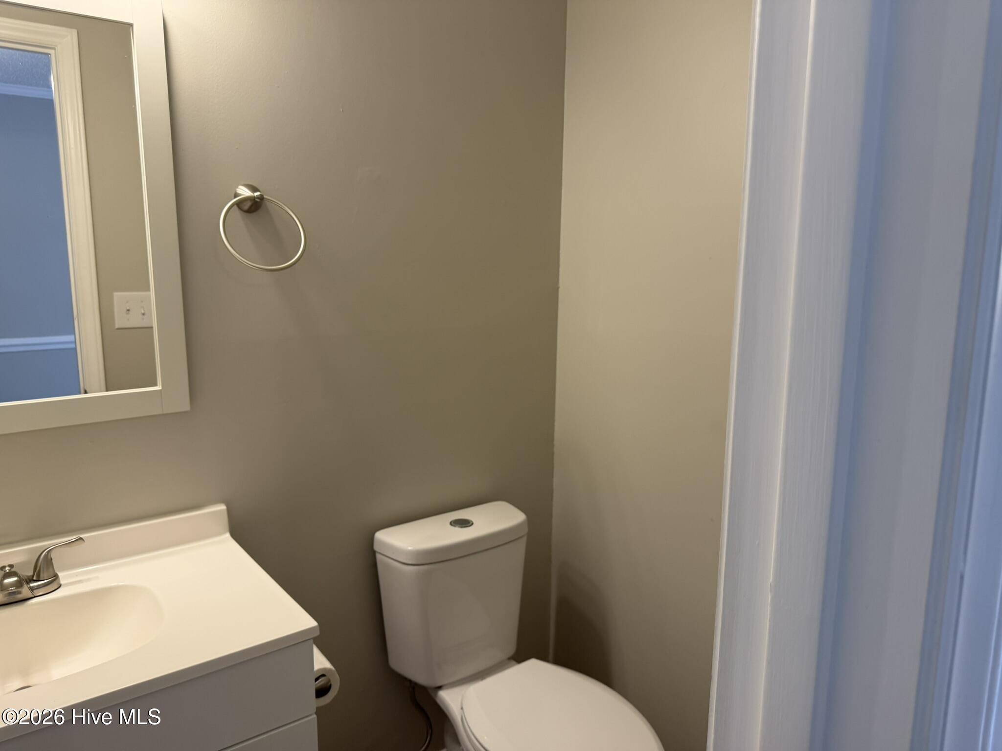 1101 Grovemont Drive A8 Property Photo 10