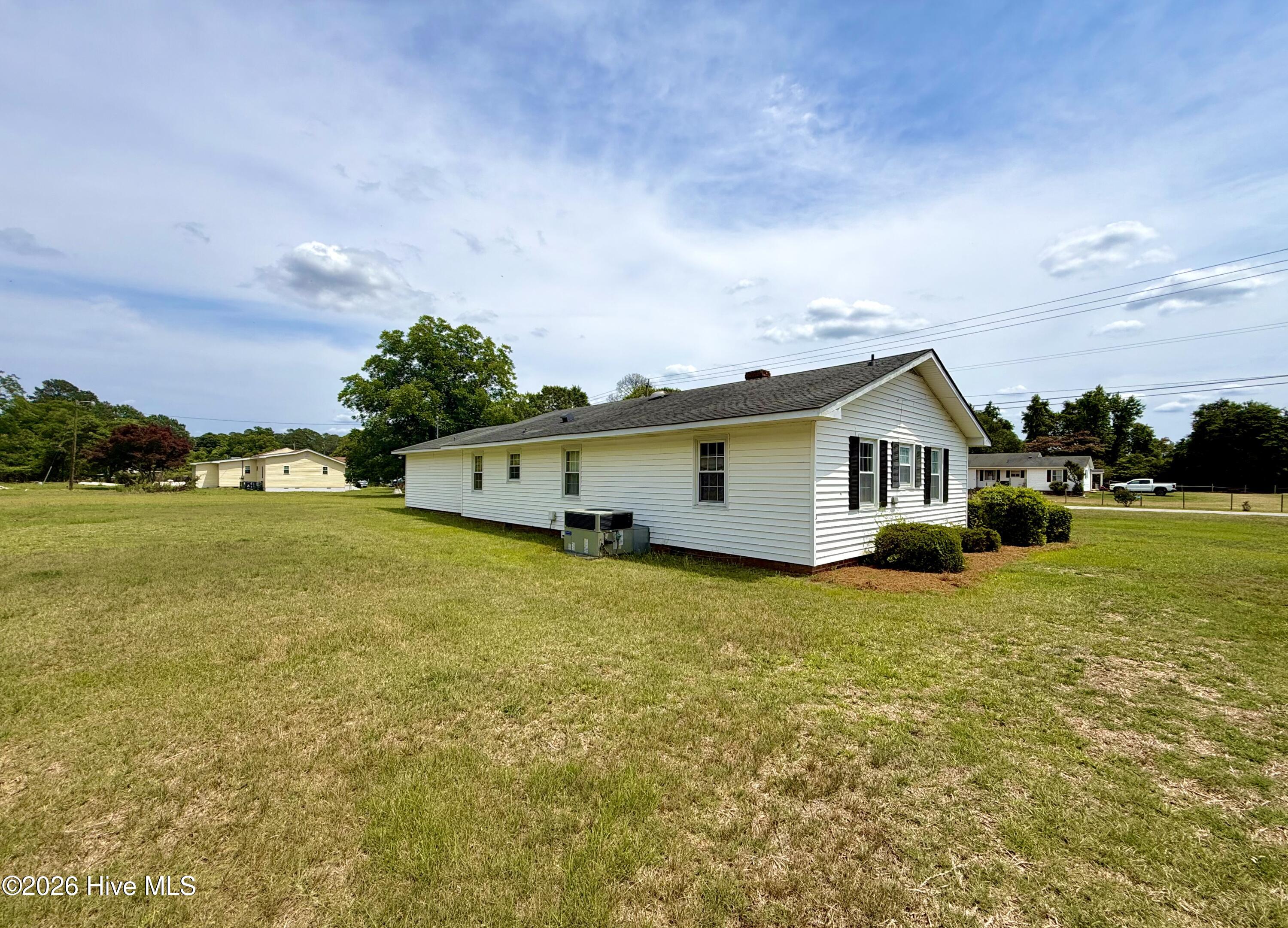 606 Darden Drive Property Photo 3