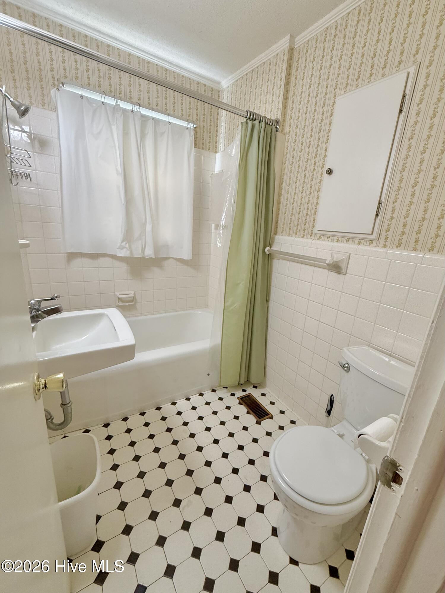 606 Darden Drive Property Photo 33