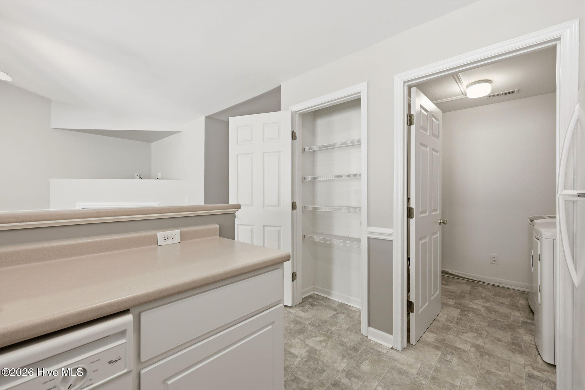 2225 Locksley Woods Drive F Property Photo 10