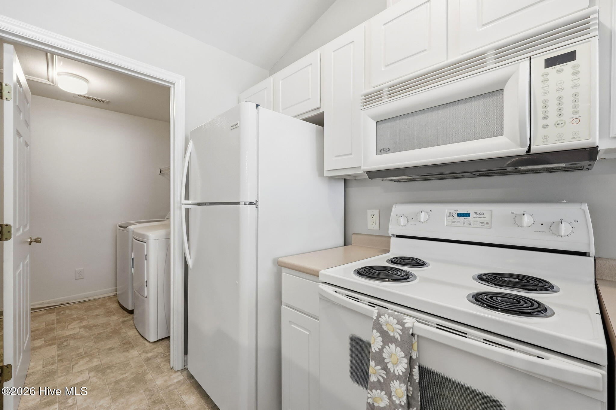 2225 Locksley Woods Drive F Property Photo 13