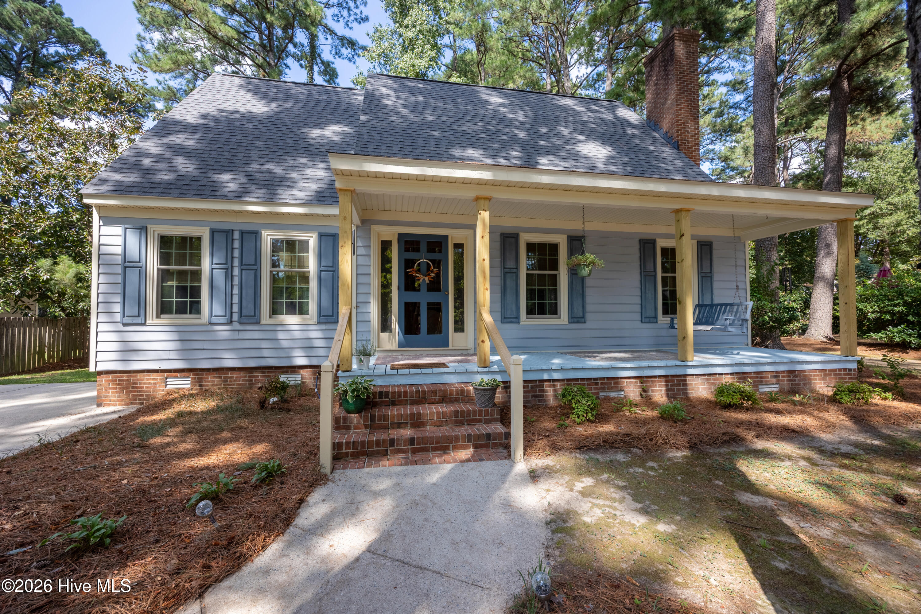 1910 Sierra Drive Nw Property Photo 1
