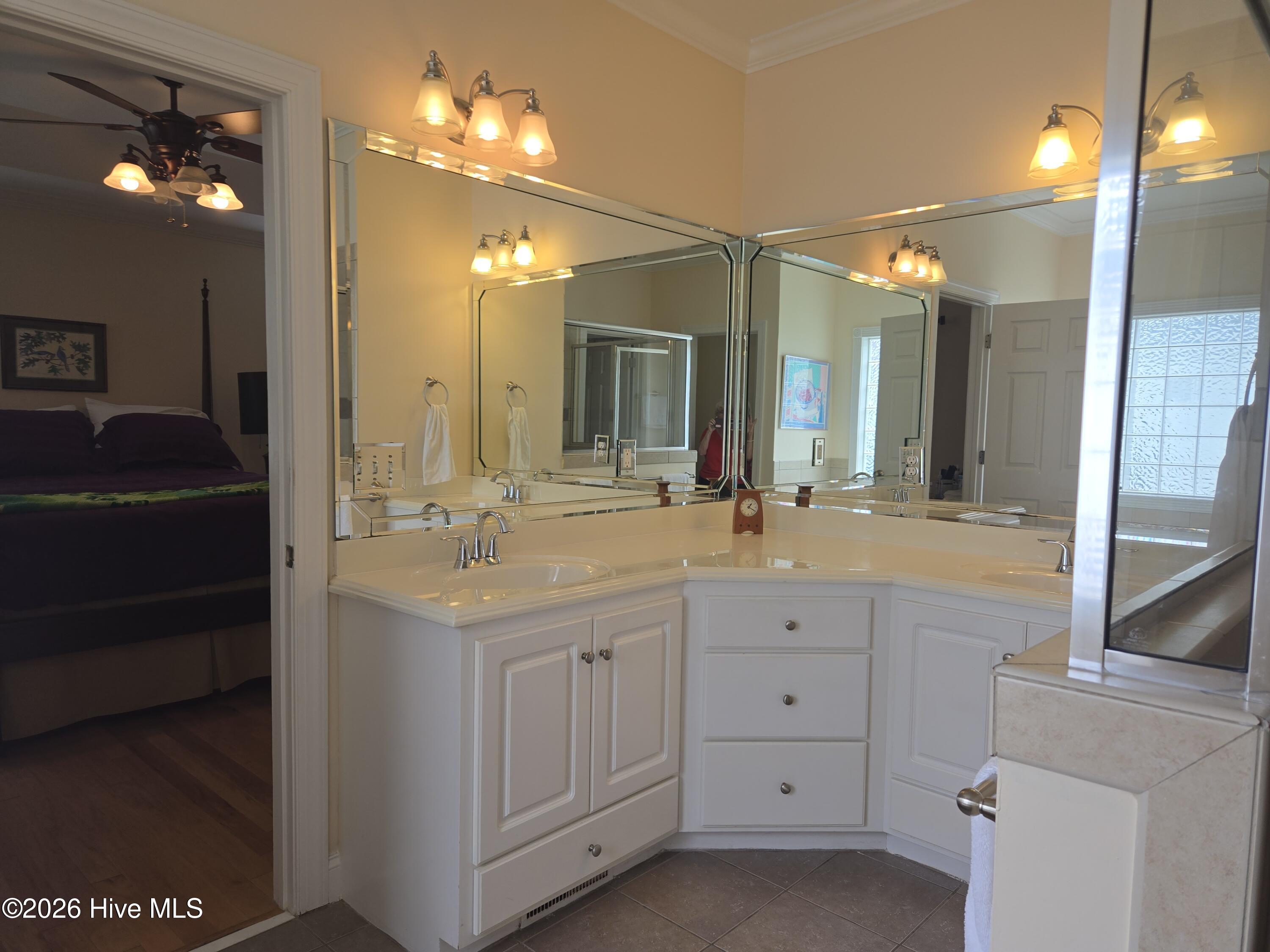 3725 Ashcroft Drive Property Photo 17