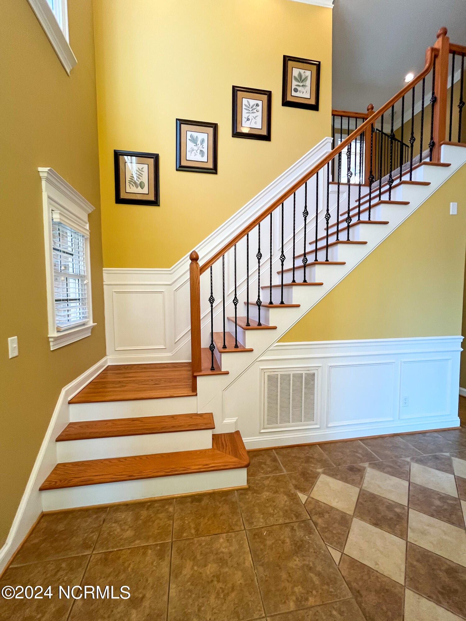 726 Wine Cellar Circle Property Photo 6