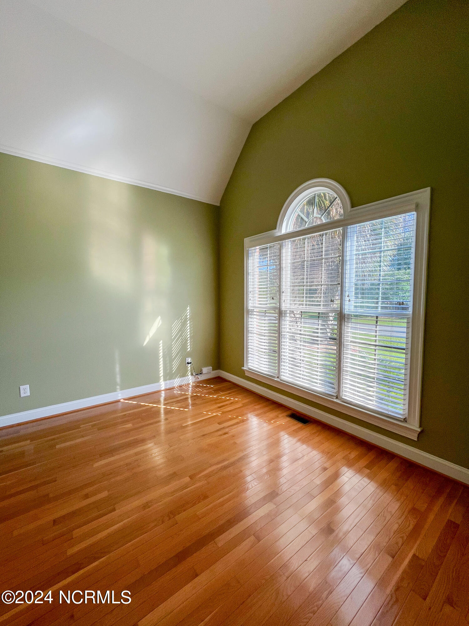 726 Wine Cellar Circle Property Photo 10