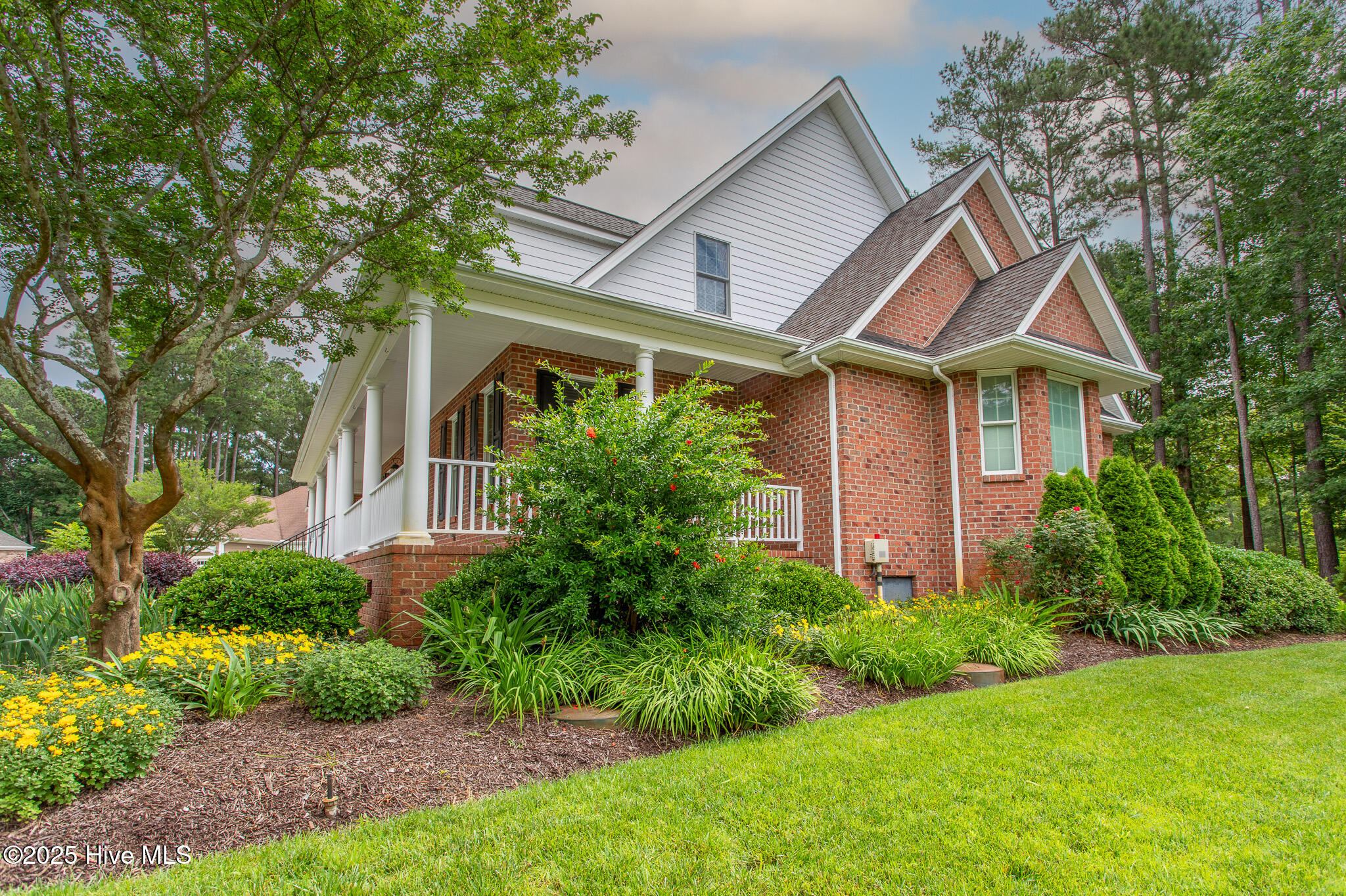 106 Reddes River Court Property Photo 4