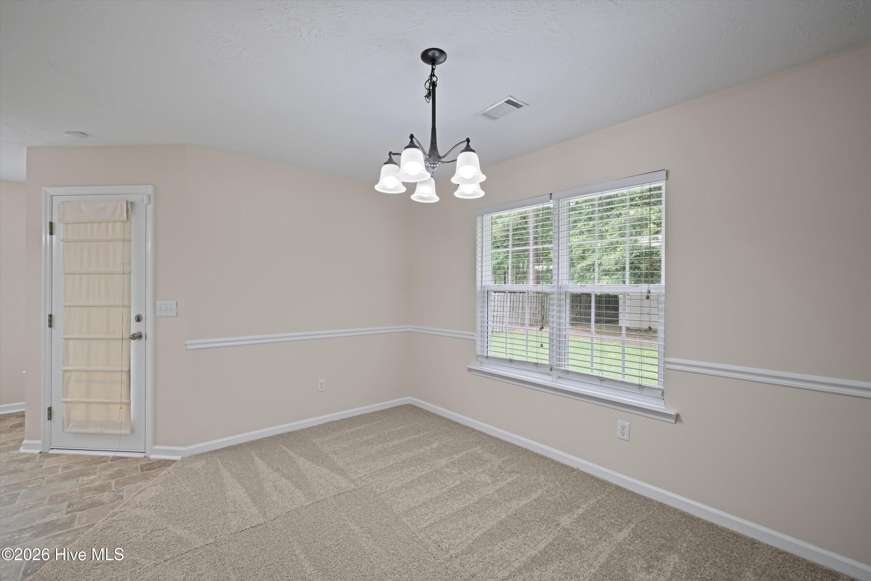 1242 Watsonia Drive Property Photo 7