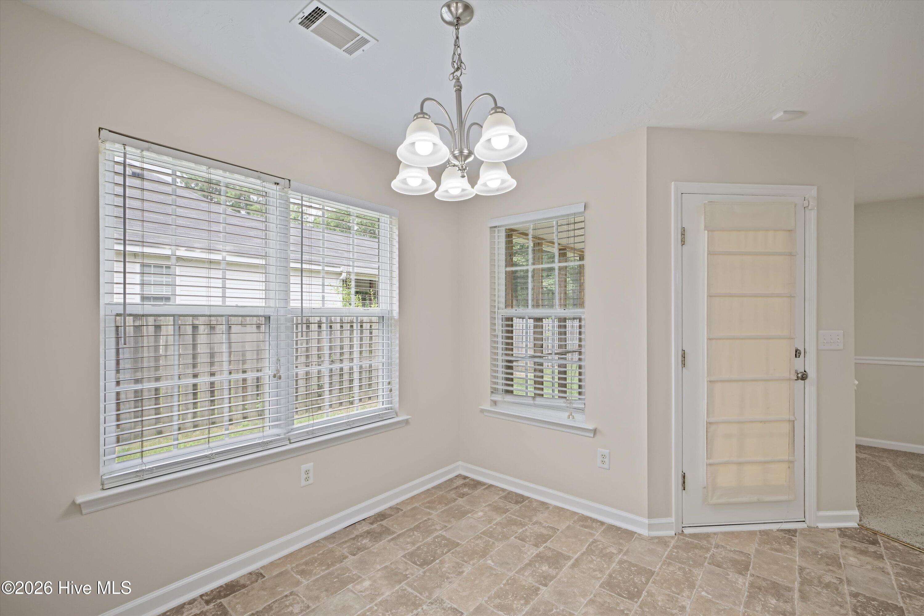 1242 Watsonia Drive Property Photo 10