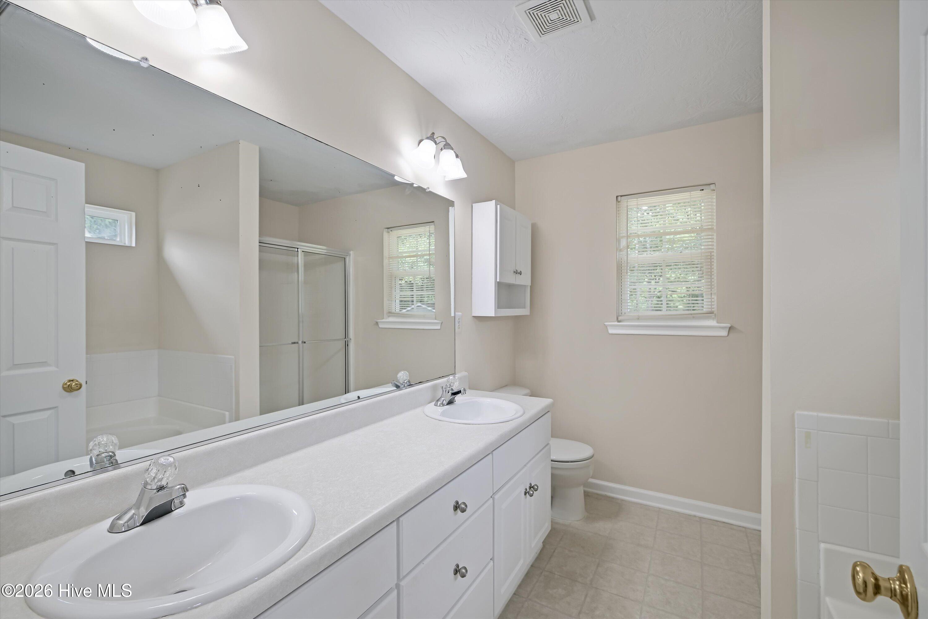 1242 Watsonia Drive Property Photo 23