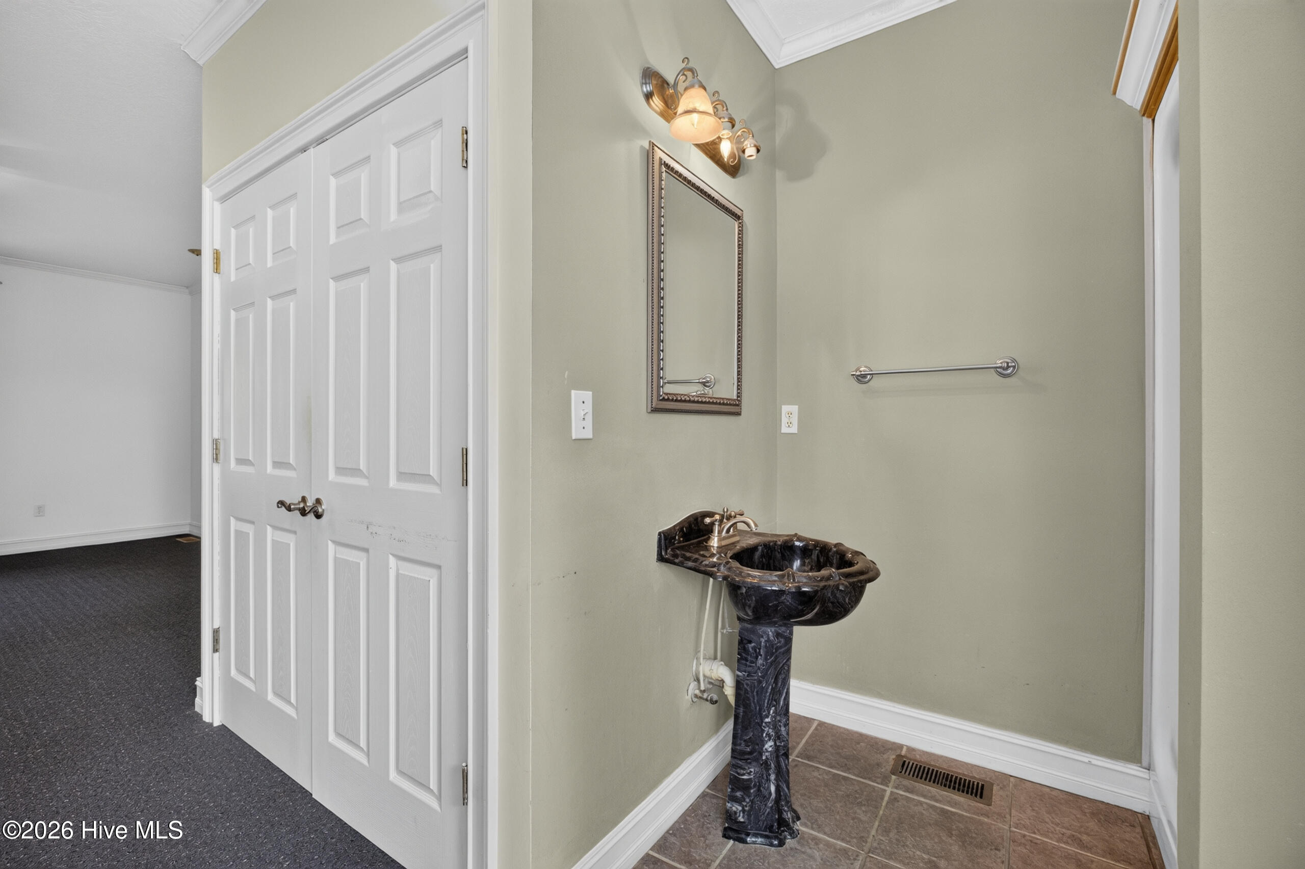 138 Ashwood Drive Property Photo 13