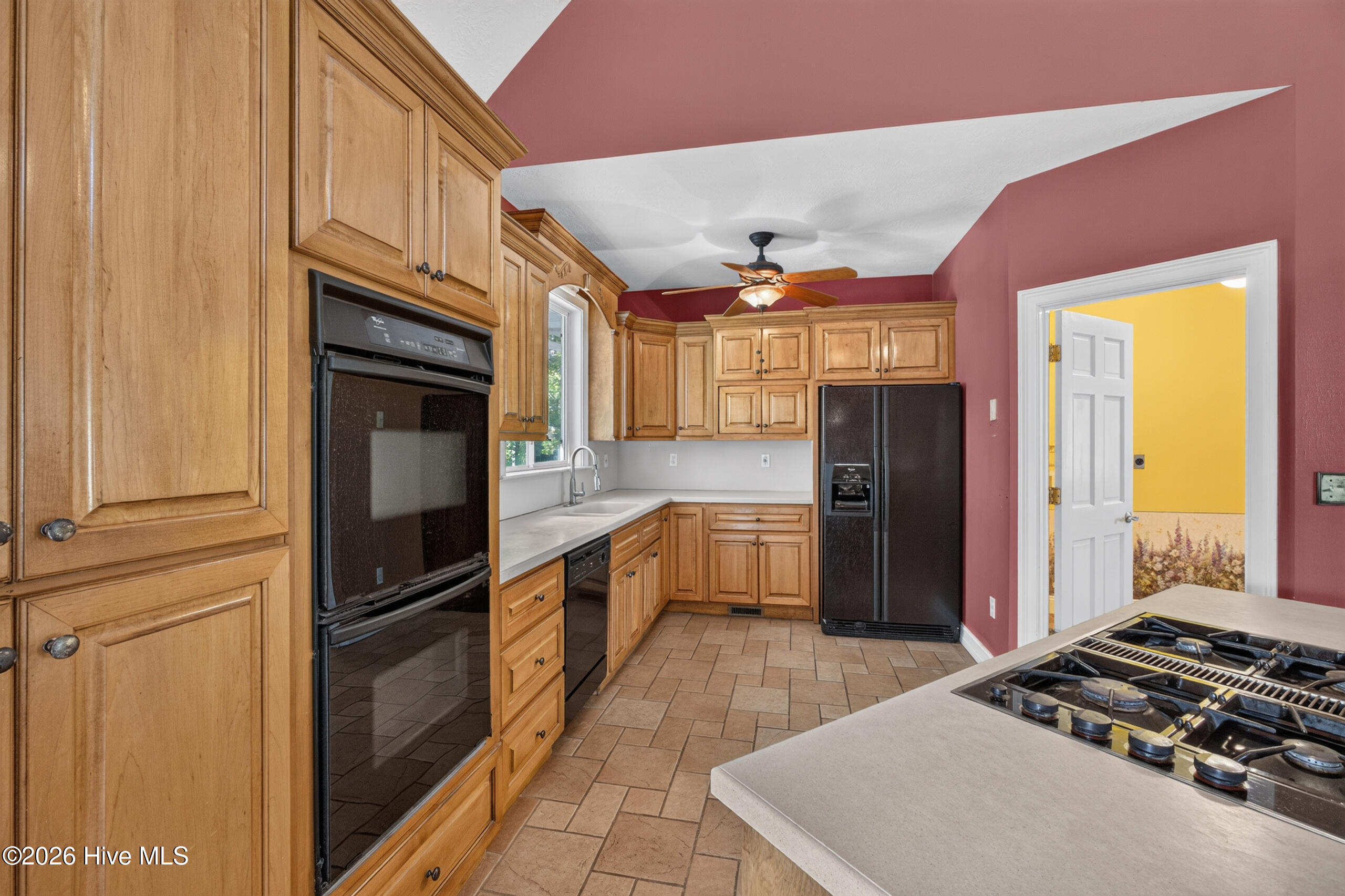 138 Ashwood Drive Property Photo 37