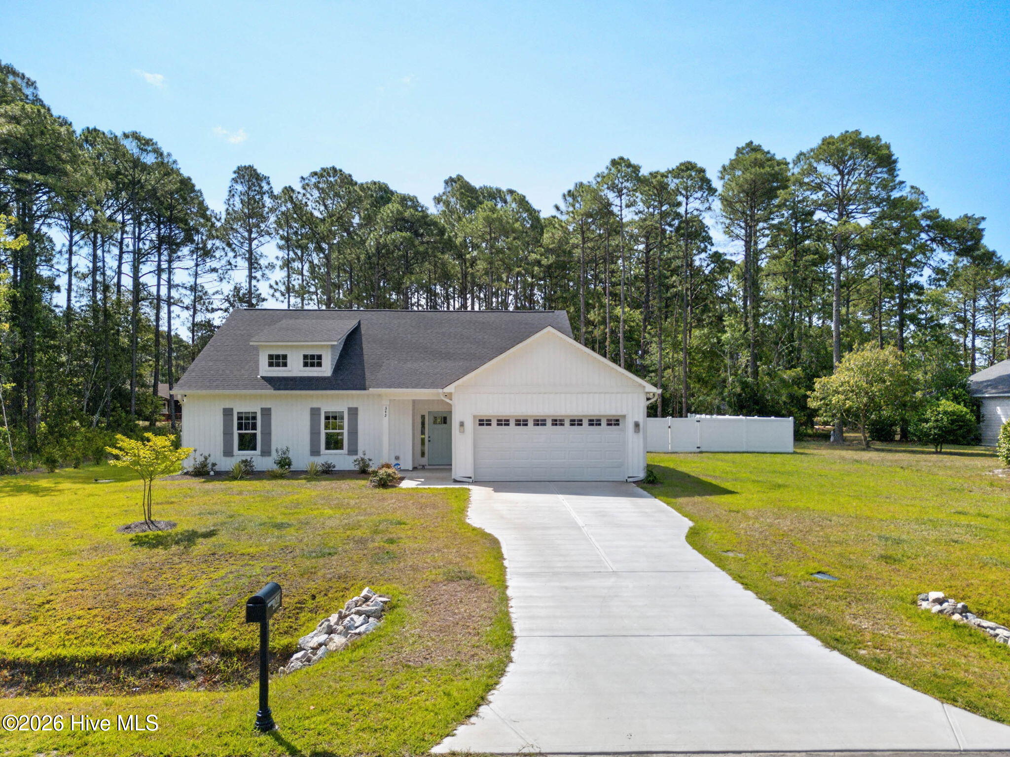 342 Shore Court Nw Property Photo 4