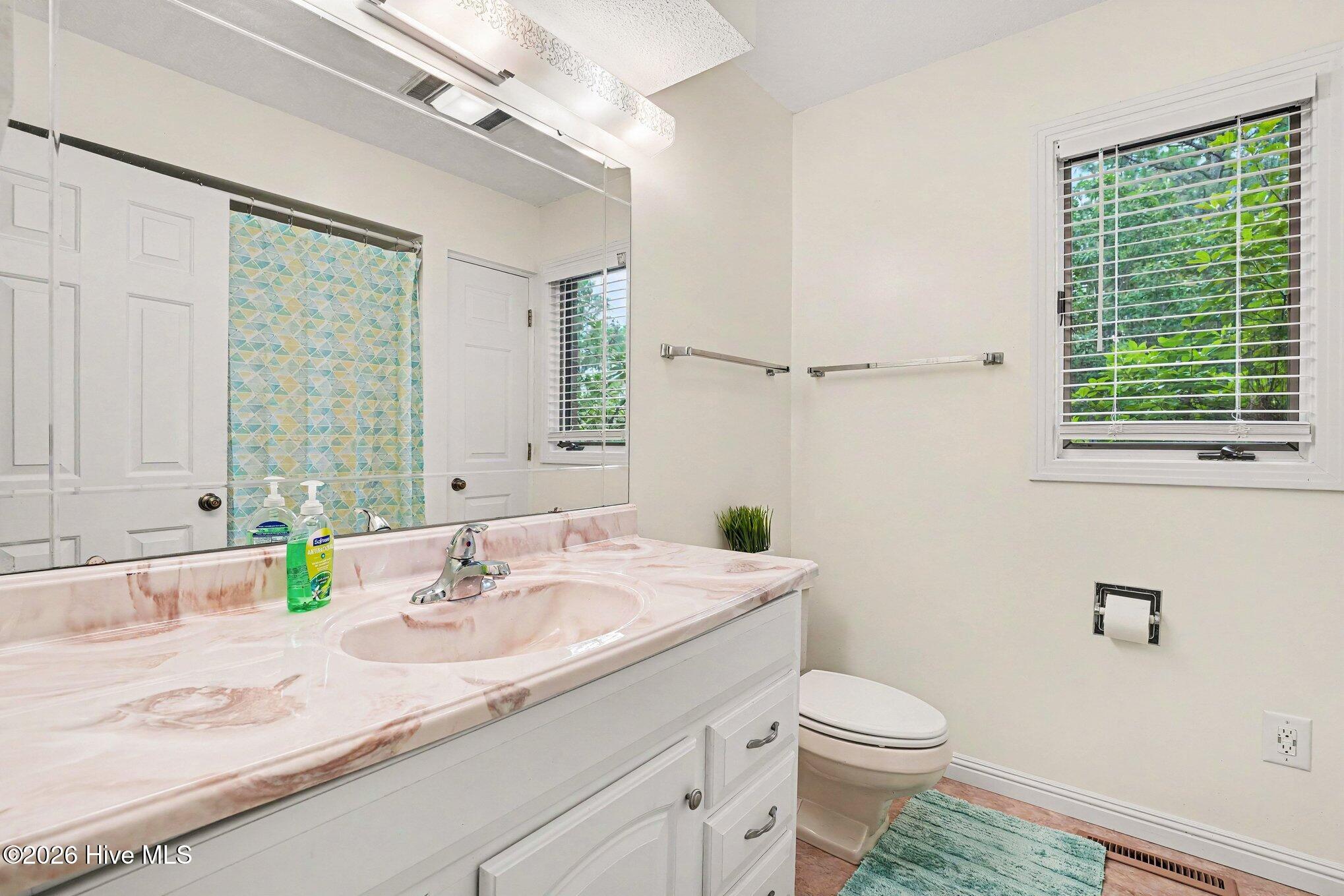 1555 Longleaf Drive E Property Photo 25