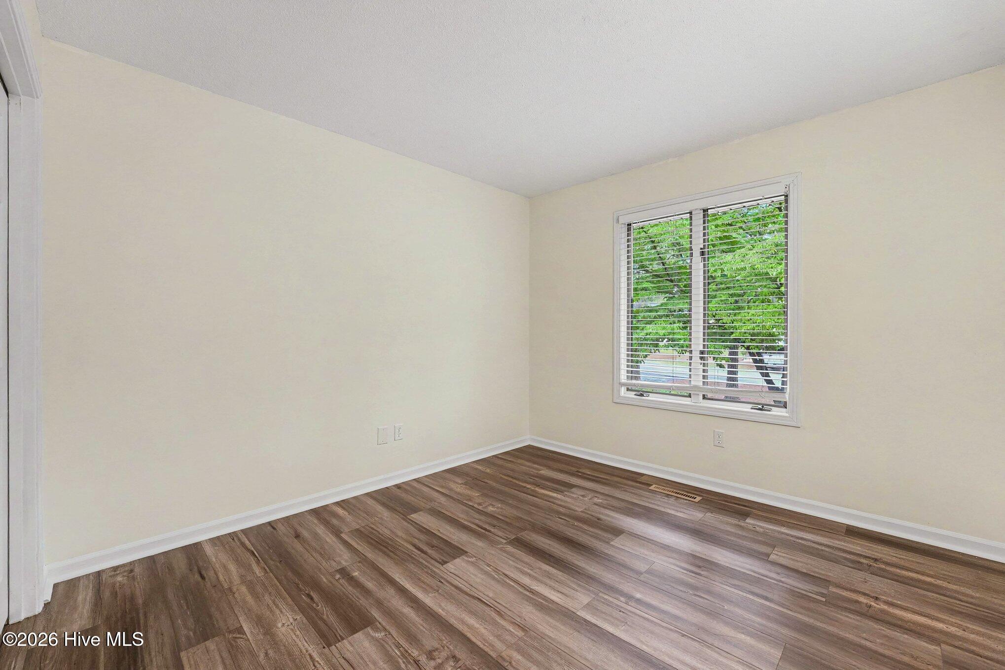 1555 Longleaf Drive E Property Photo 28