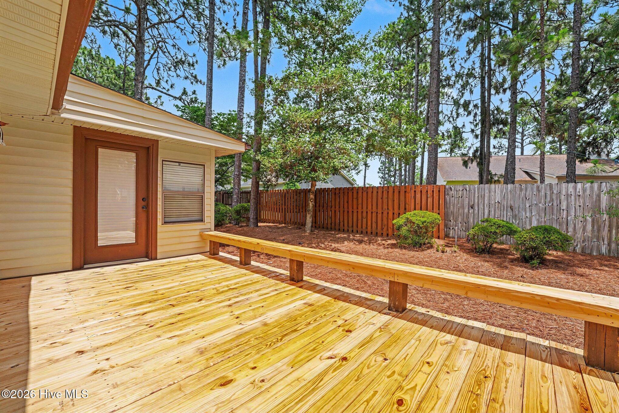 1555 Longleaf Drive E Property Photo 33
