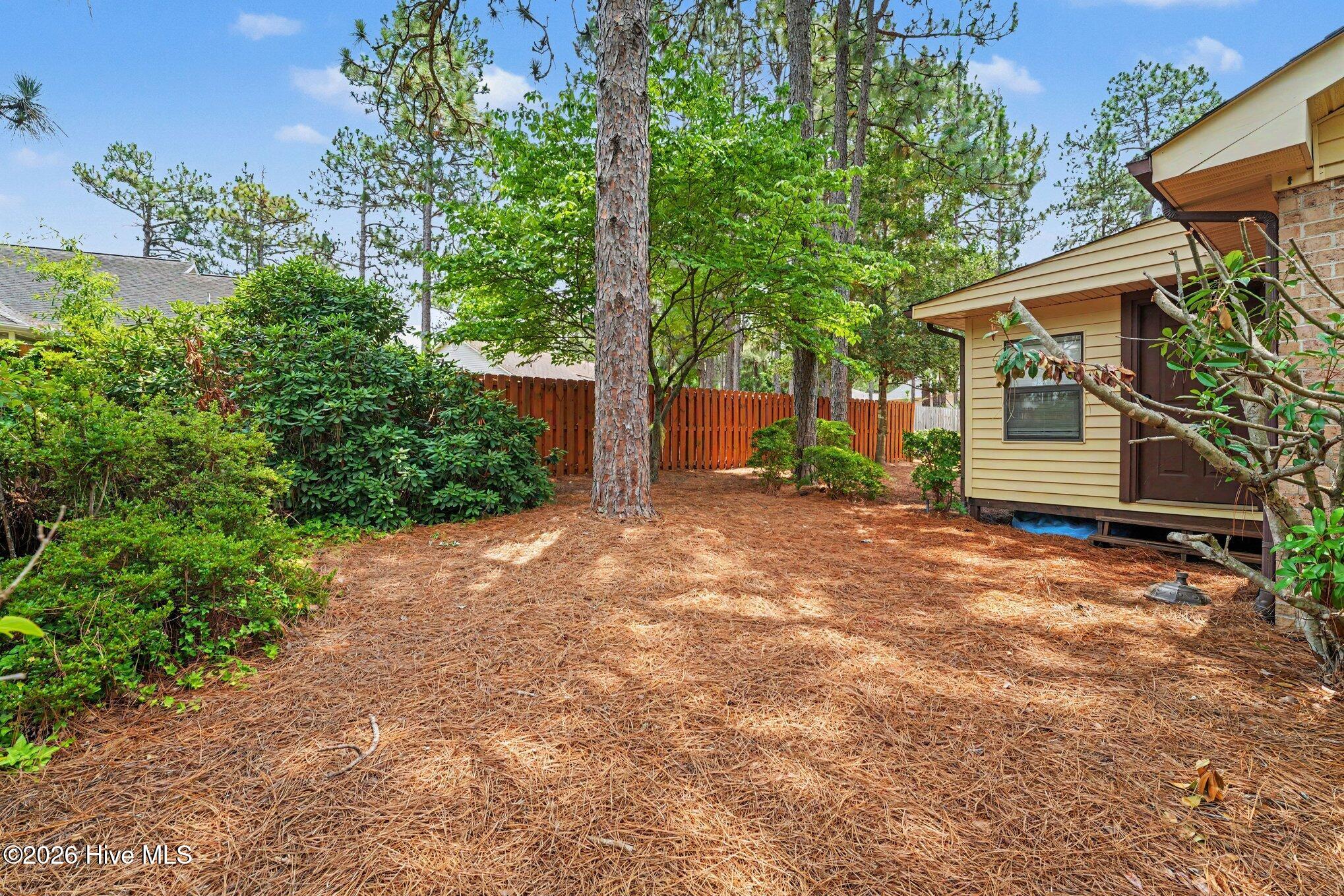 1555 Longleaf Drive E Property Photo 37