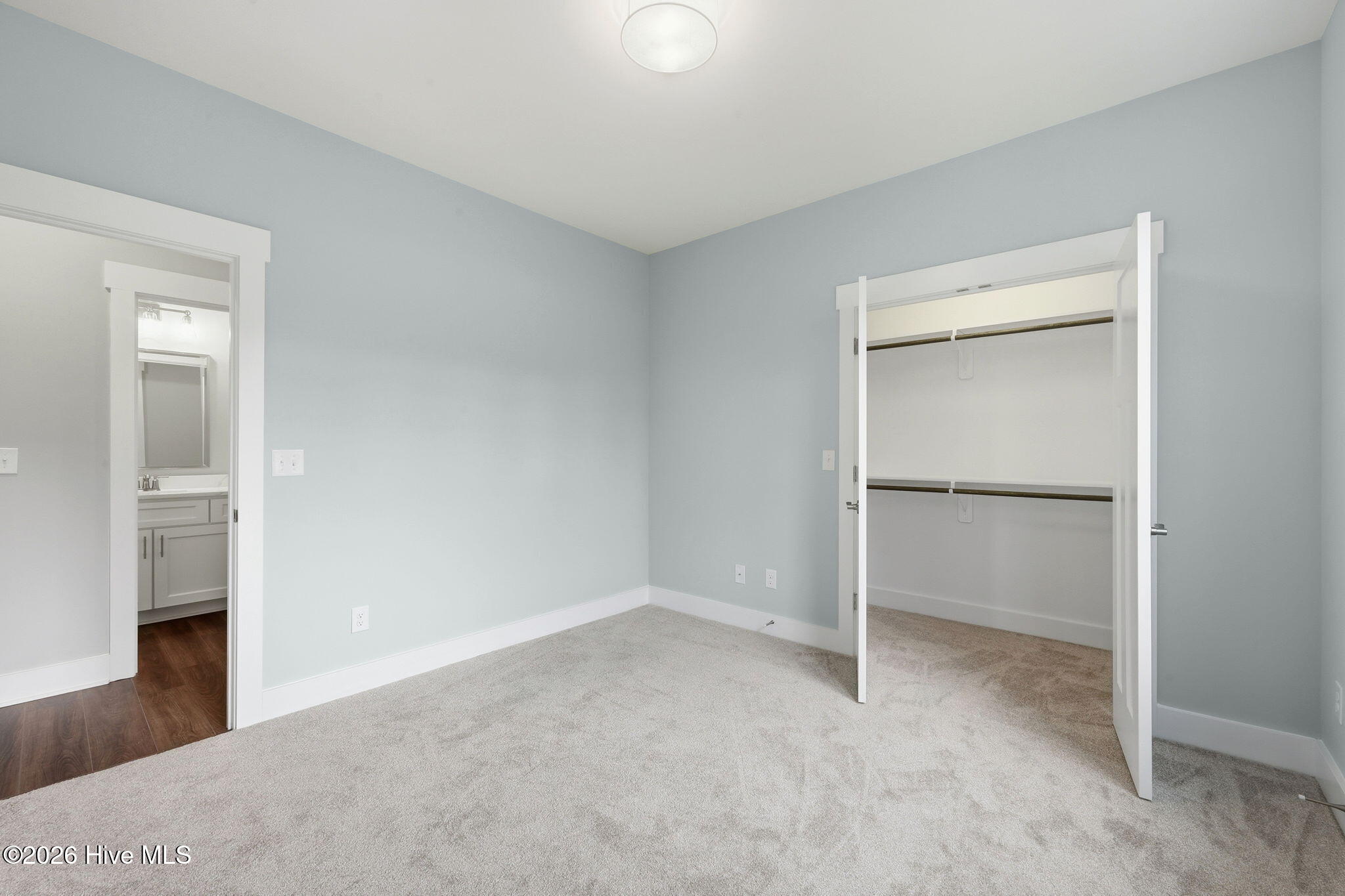 26 Paddington Way Property Photo 29