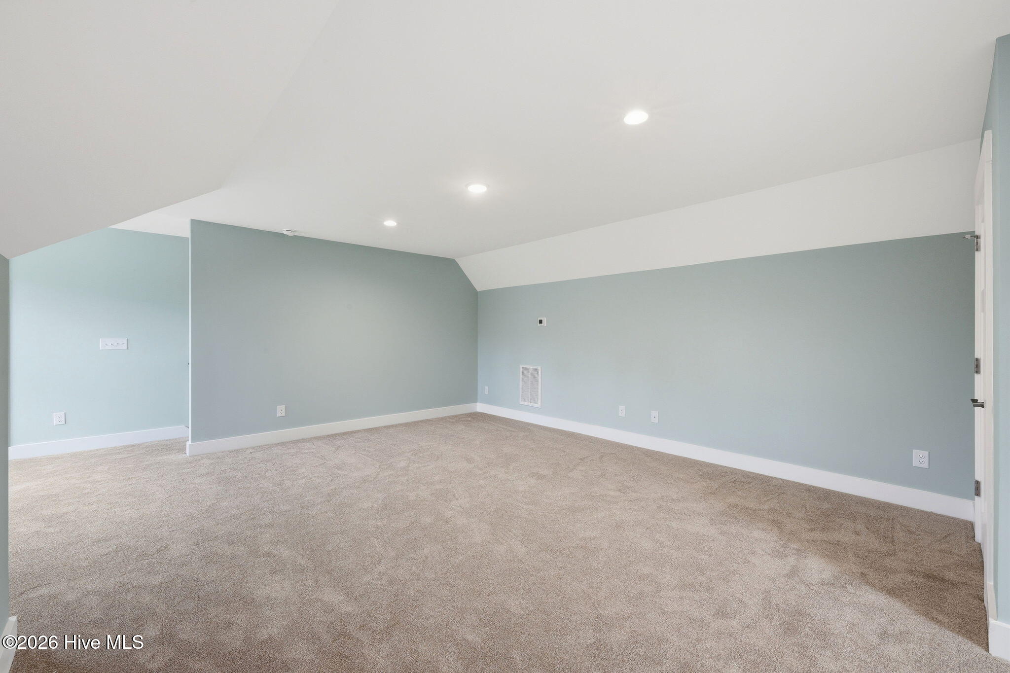 26 Paddington Way Property Photo 37