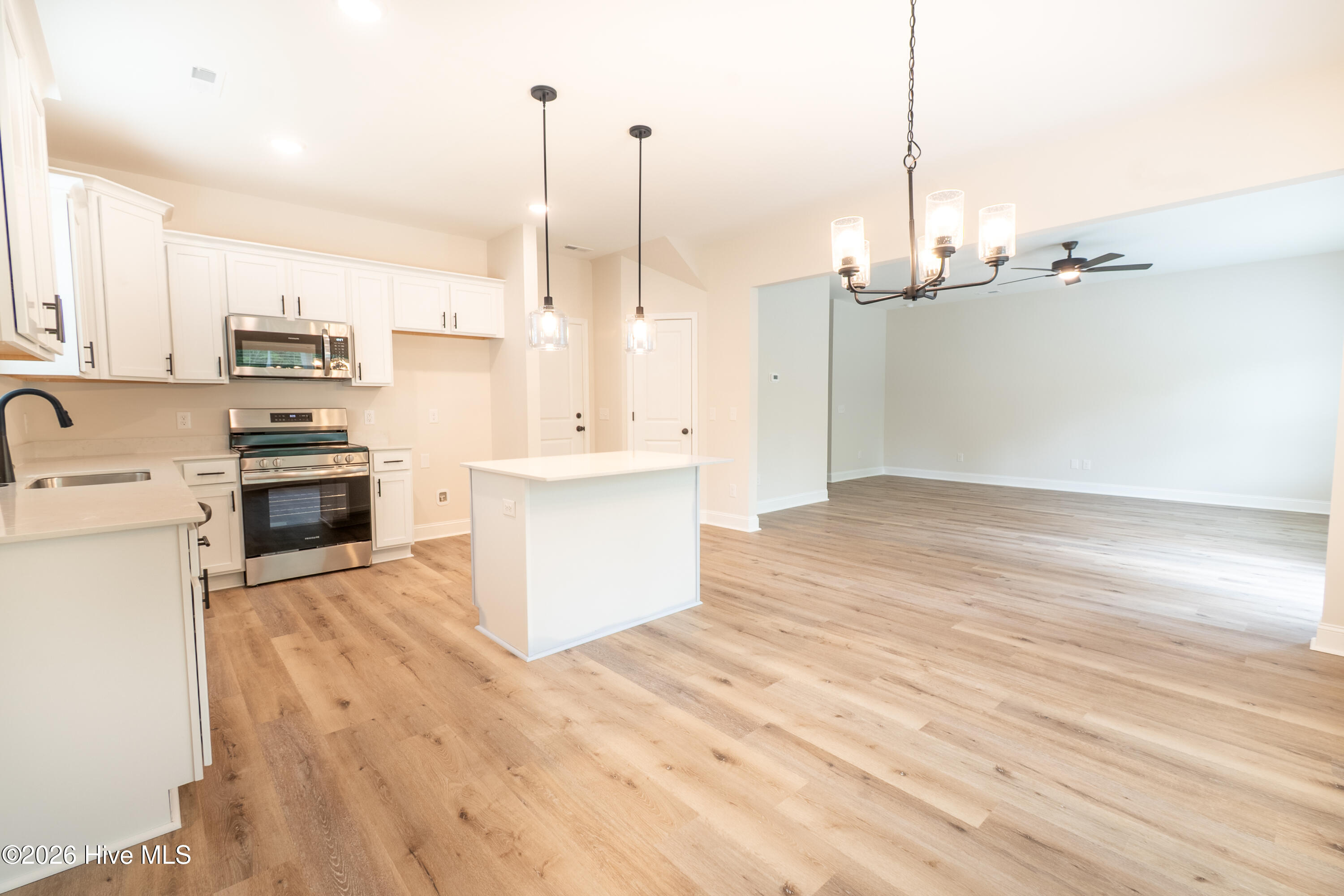 574 Poppleton Drive Property Photo 13